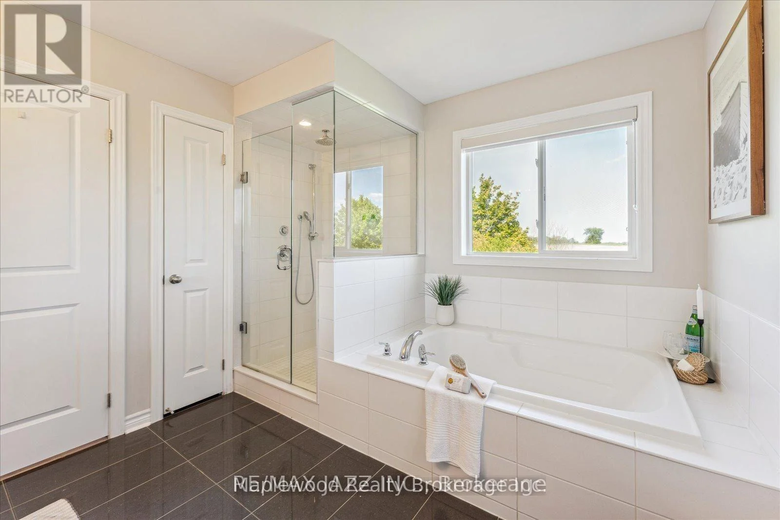 Photo 7 of Unit MAIN, 39 Kilpatrick Court, Clarington, Bowmanville — HOMEH