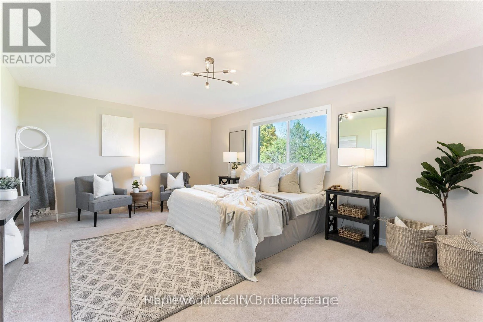 Photo 19 of Unit MAIN, 39 Kilpatrick Court, Clarington, Bowmanville — HOMEH