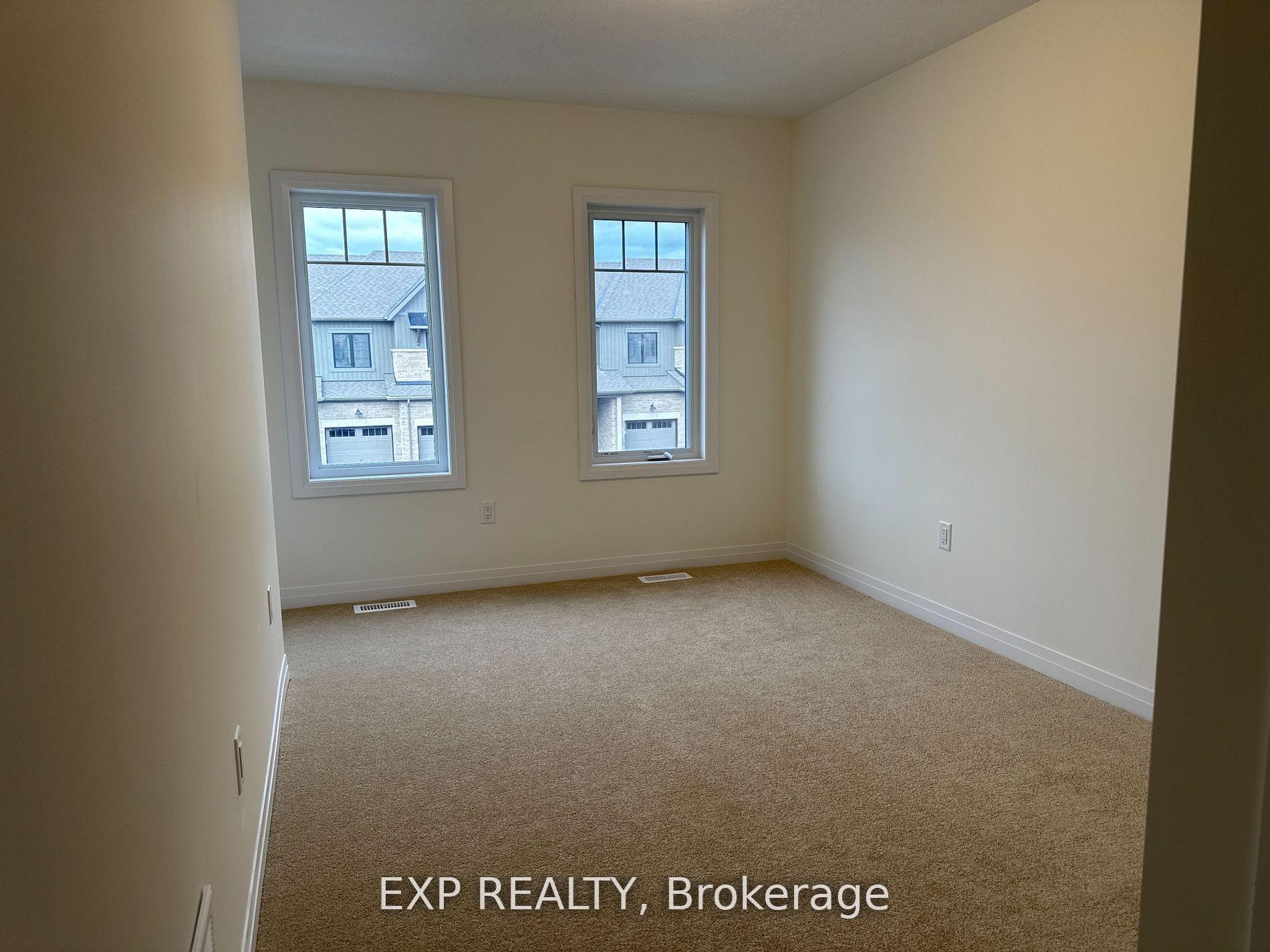 Photo 15 of 129 Masters Street, Welland, Dain City — HOMEH