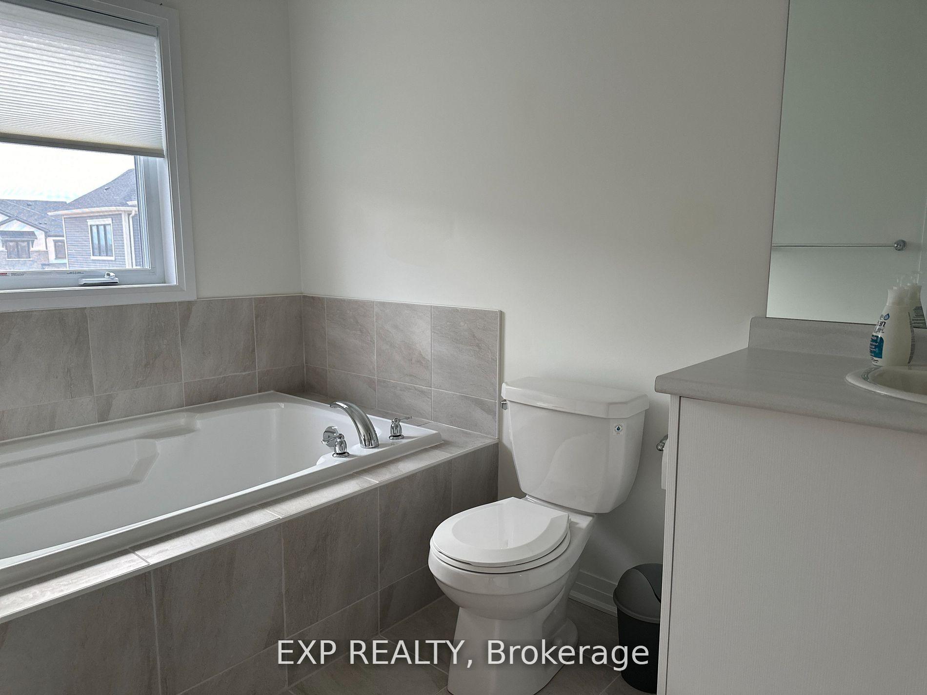 Photo 25 of 129 Masters Street, Welland, Dain City — HOMEH