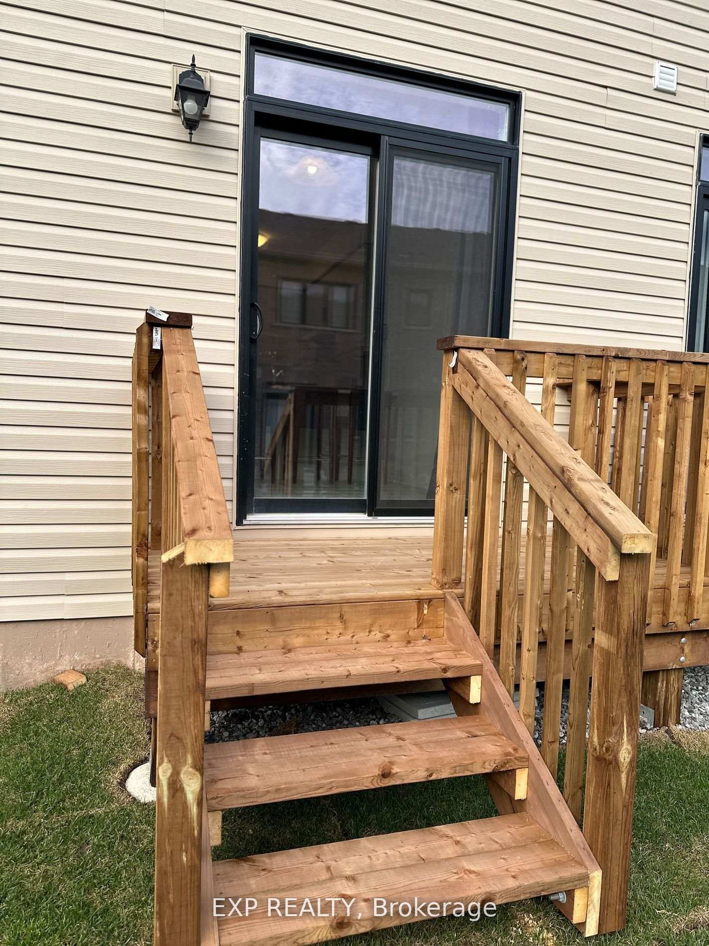 Photo 26 of 129 Masters Street, Welland, Dain City — HOMEH