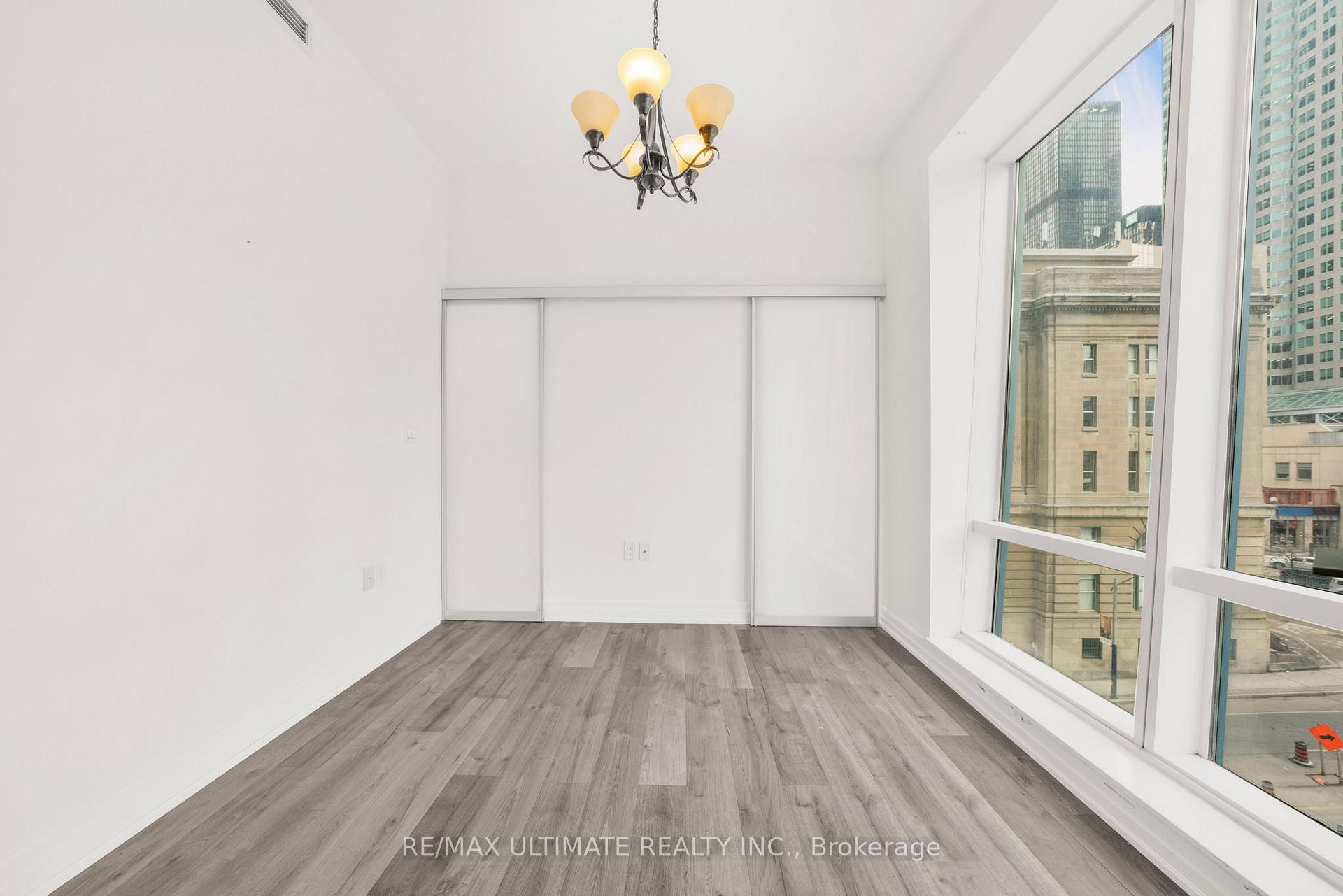 Photo 5 of Unit 506, 8 The Esplanade Street, Toronto, Waterfront Communities — HOMEH
