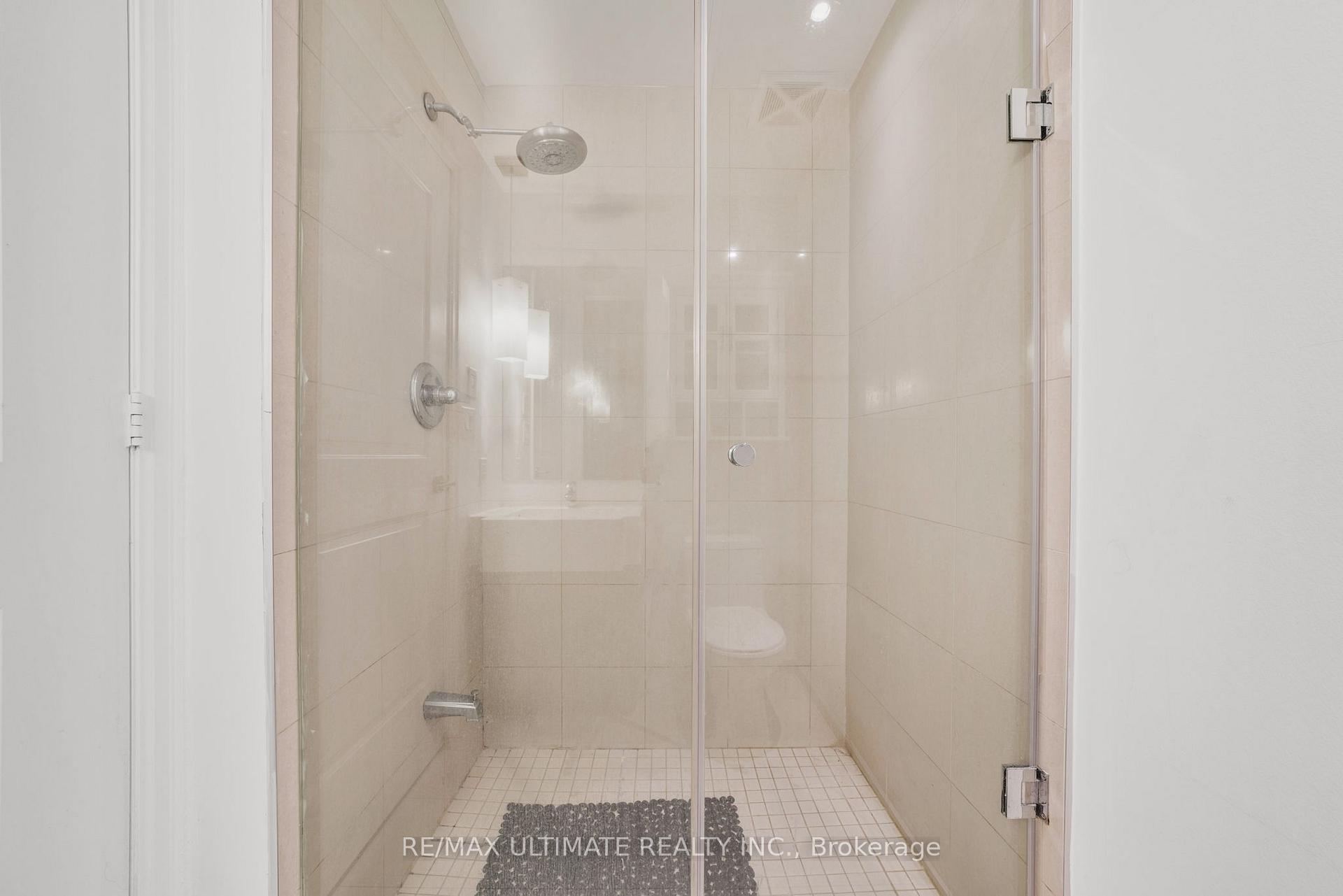 Photo 7 of Unit 506, 8 The Esplanade Street, Toronto, Waterfront Communities — HOMEH