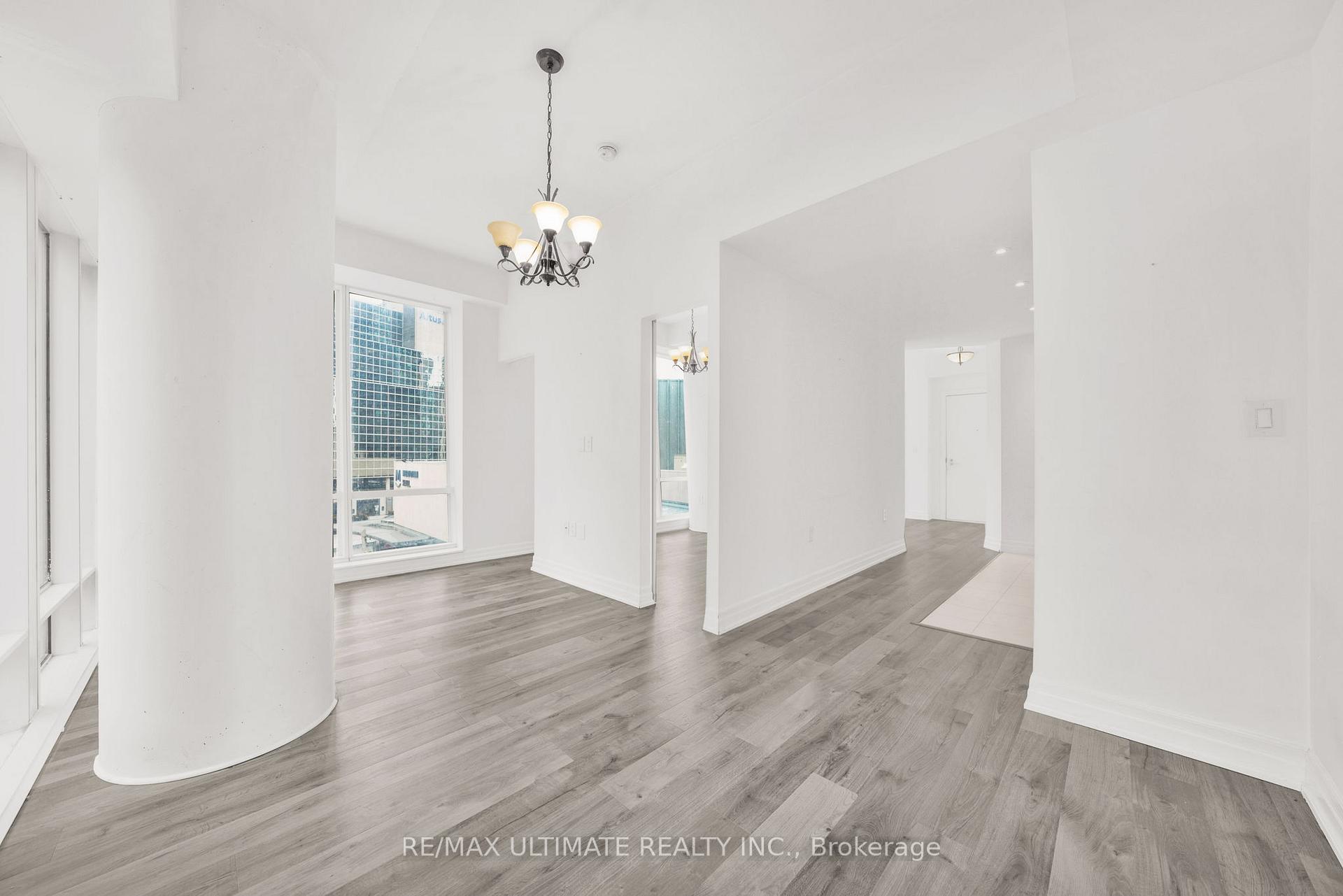 Photo 13 of Unit 506, 8 The Esplanade Street, Toronto, Waterfront Communities — HOMEH