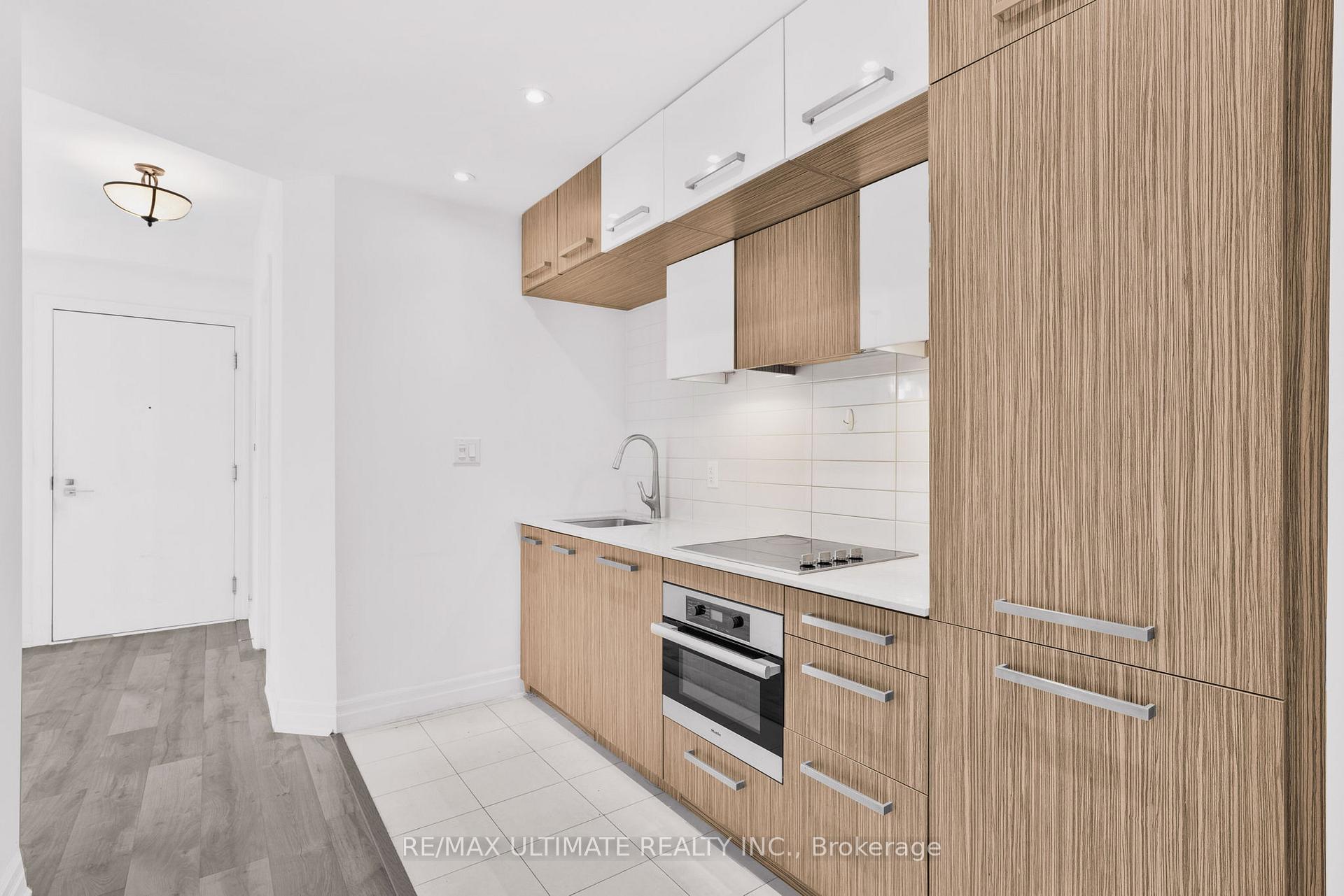 Photo 15 of Unit 506, 8 The Esplanade Street, Toronto, Waterfront Communities — HOMEH