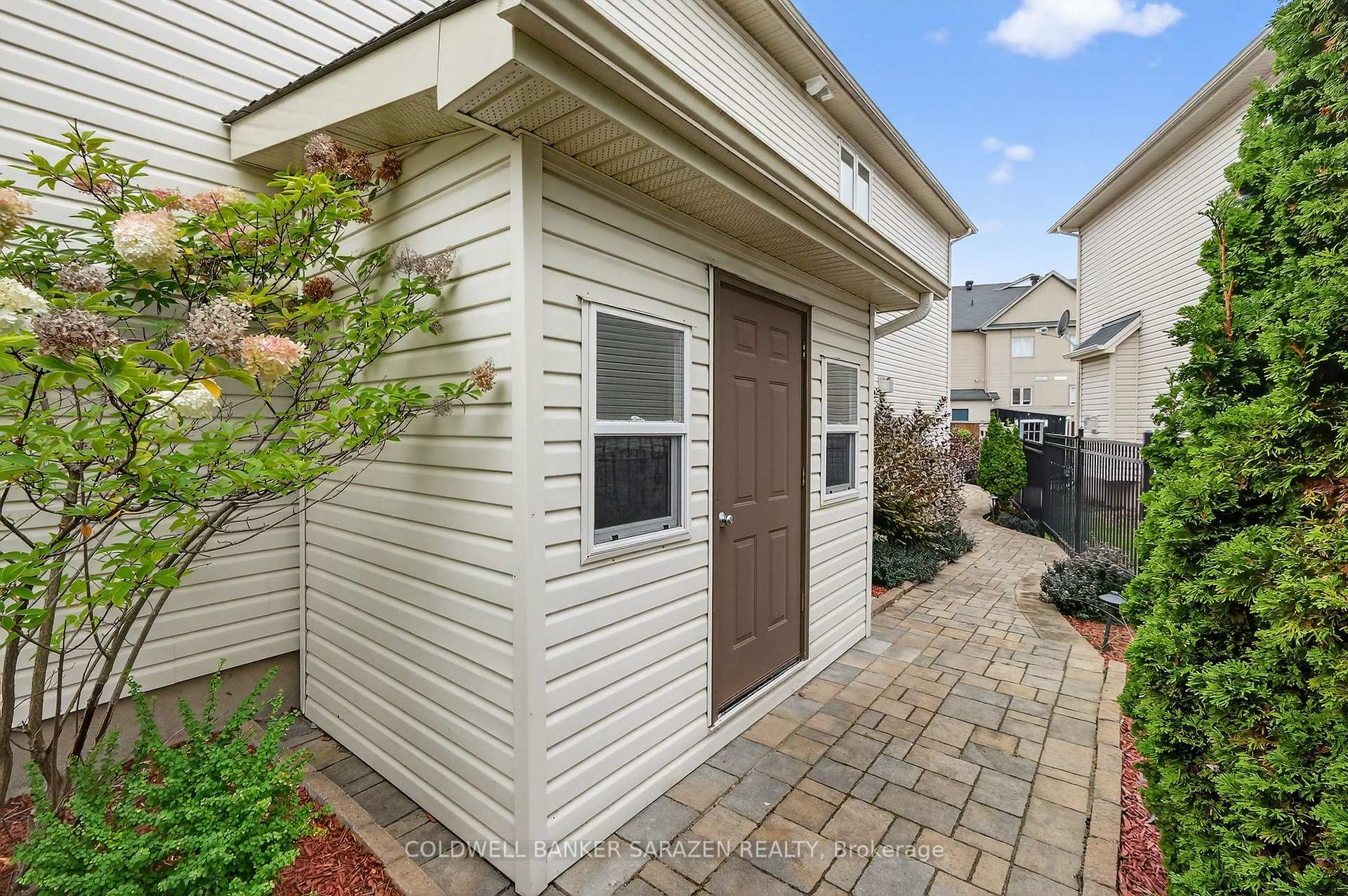 Photo 3 of 372 Antigonish Avenue, Ottawa, Springridge/East Village — HOMEH