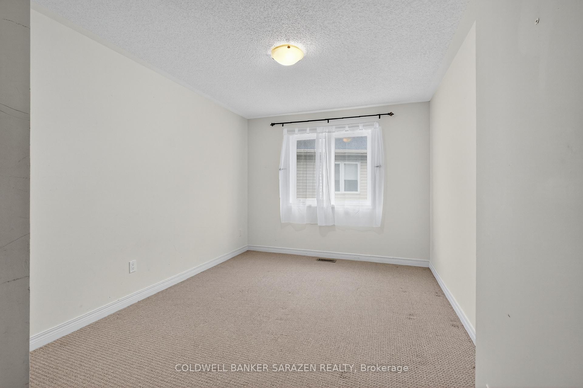 Photo 28 of 372 Antigonish Avenue, Ottawa, Springridge/East Village — HOMEH
