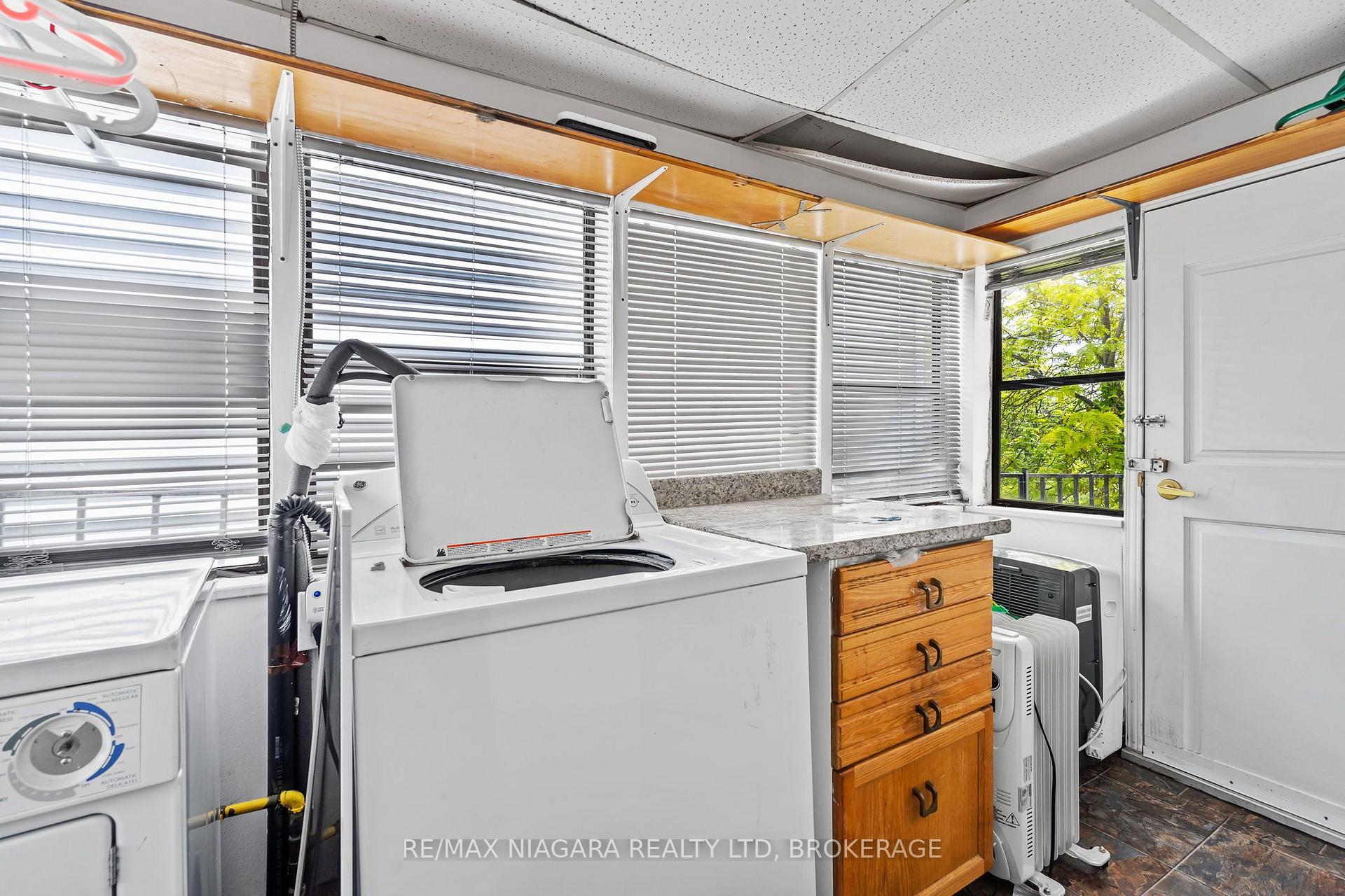 Photo 11 of Unit UPPER, 73 Hillview Road, St. Catharines, Western Hill — HOMEH