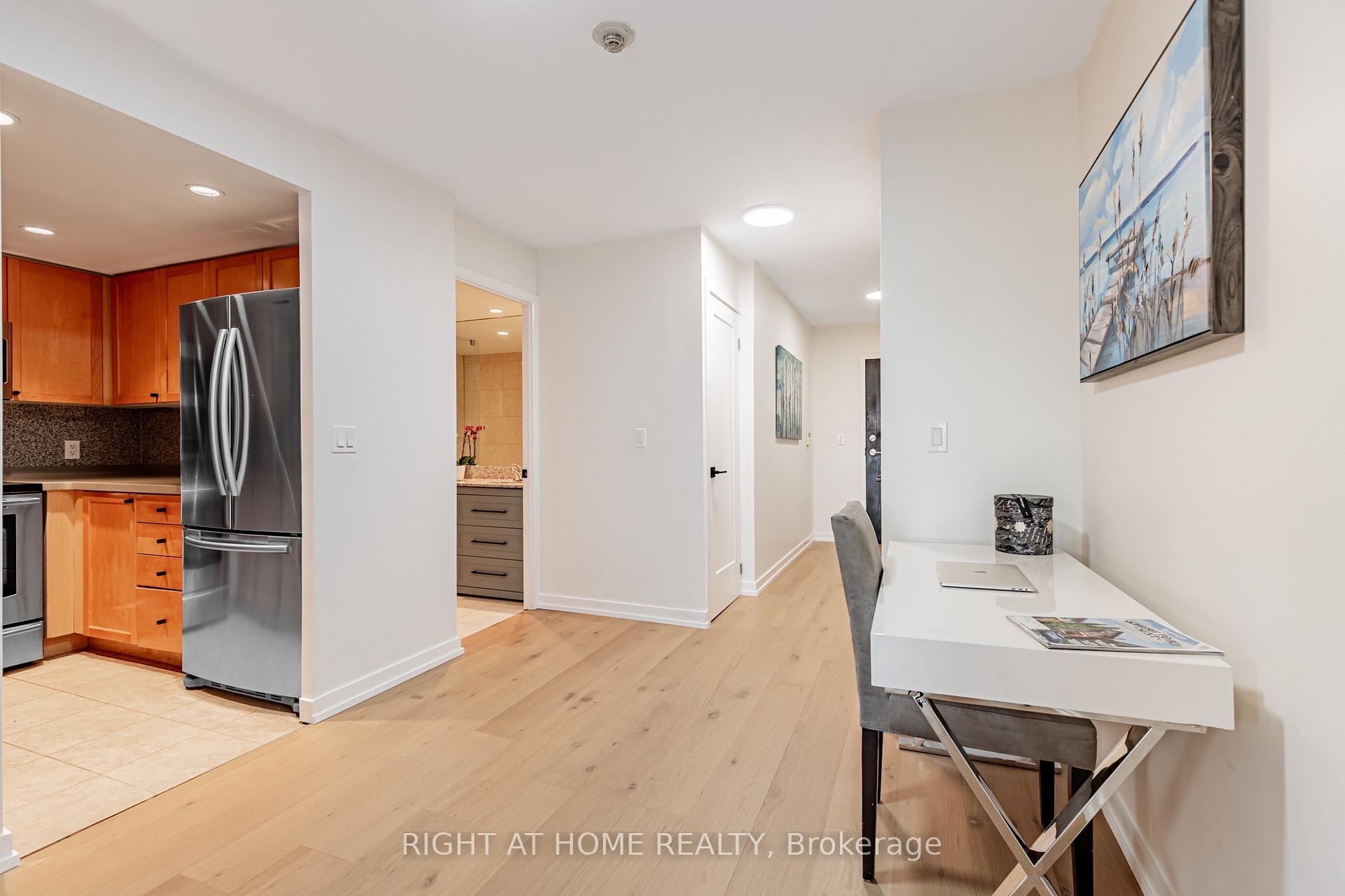 Photo 3 of Unit 3116, 8 Park Road, Toronto, The Annex — HOMEH