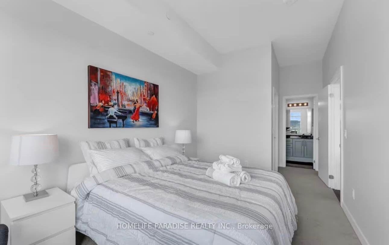 Photo 11 of Unit 605, 600 N Service Rd N, Hamilton, Lakeshore — HOMEH