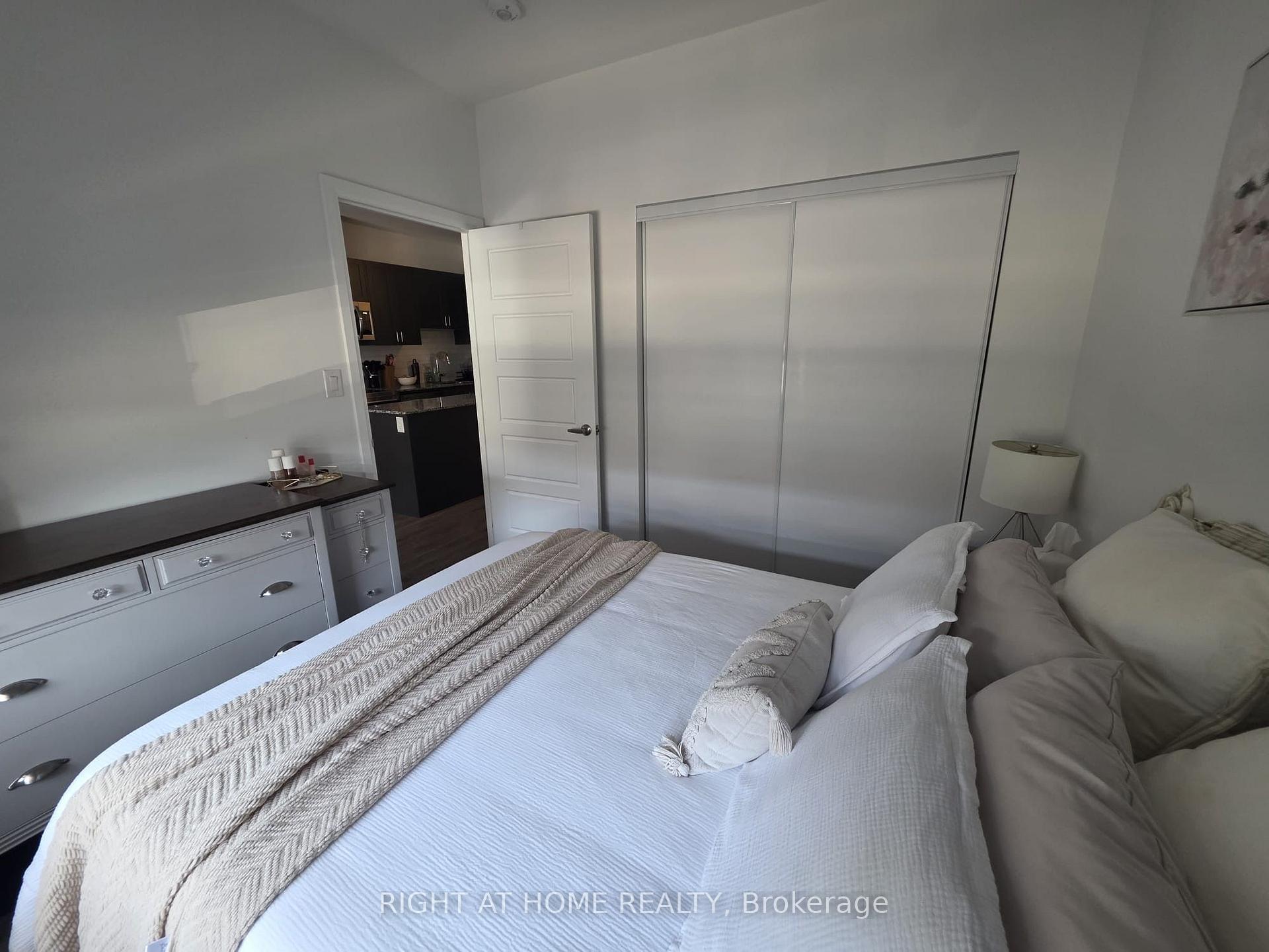 Photo 7 of Unit 204, 3285 Carding Mill Trail, Oakville, Glenorchy — HOMEH