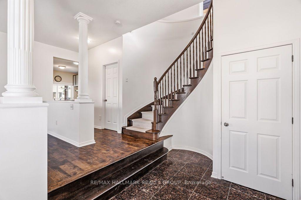 Photo 4 of 1037 Fieldfair Way, Ottawa, Notting Hill/Summerside — HOMEH