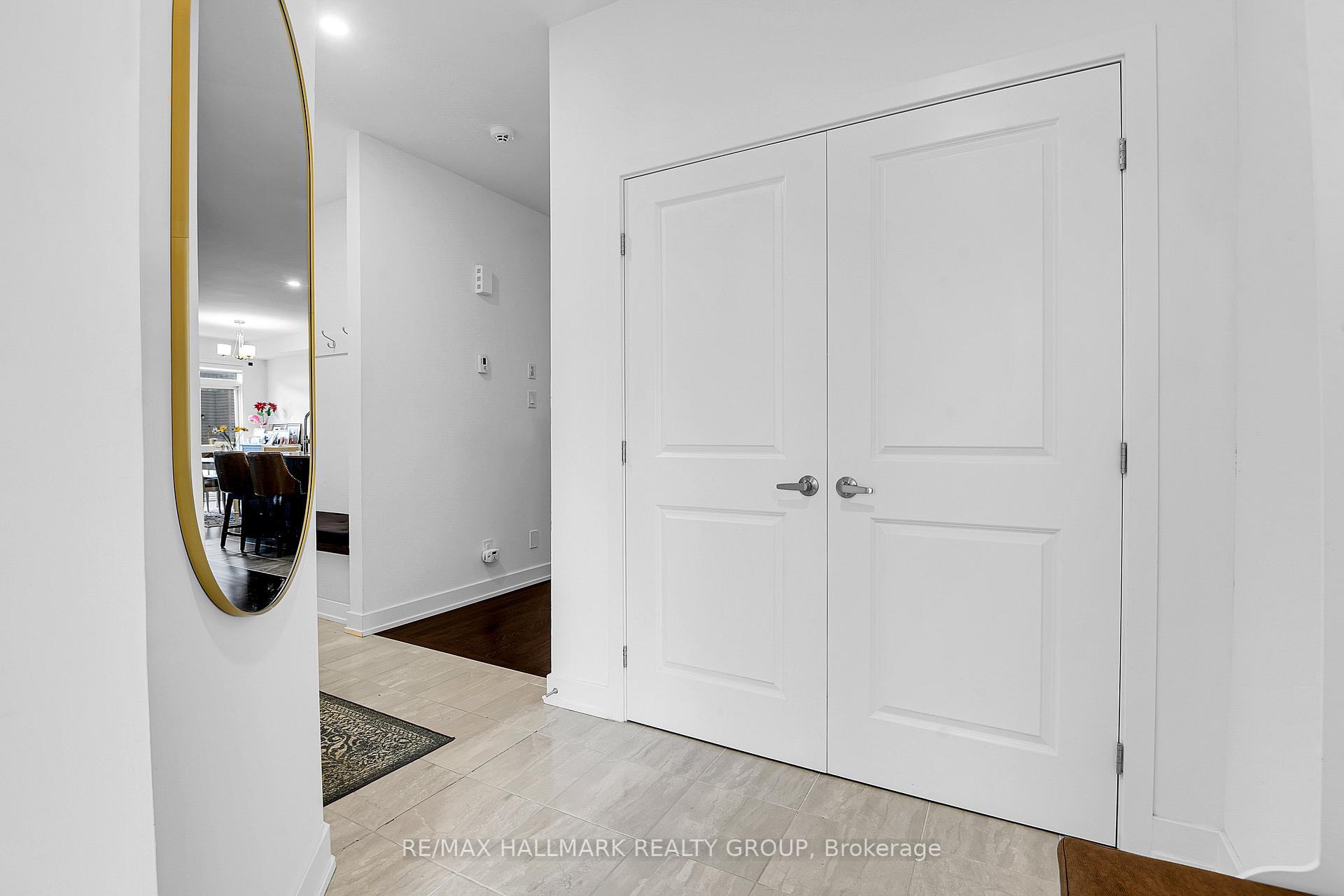 Photo 4 of 23 Peony Lane, Ottawa, Riverside South/Gloucester Glen — HOMEH