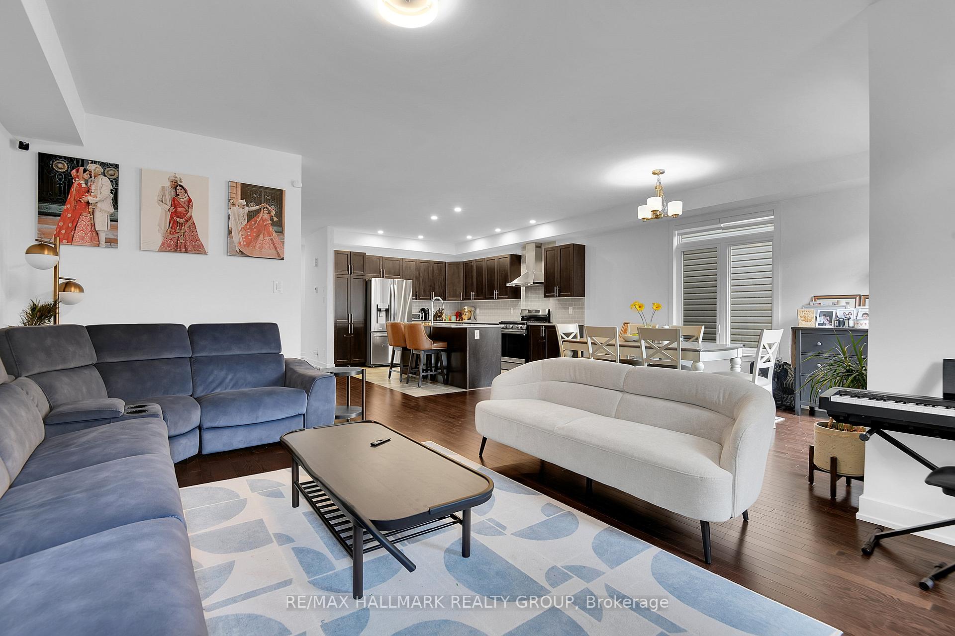 Photo 13 of 23 Peony Lane, Ottawa, Riverside South/Gloucester Glen — HOMEH