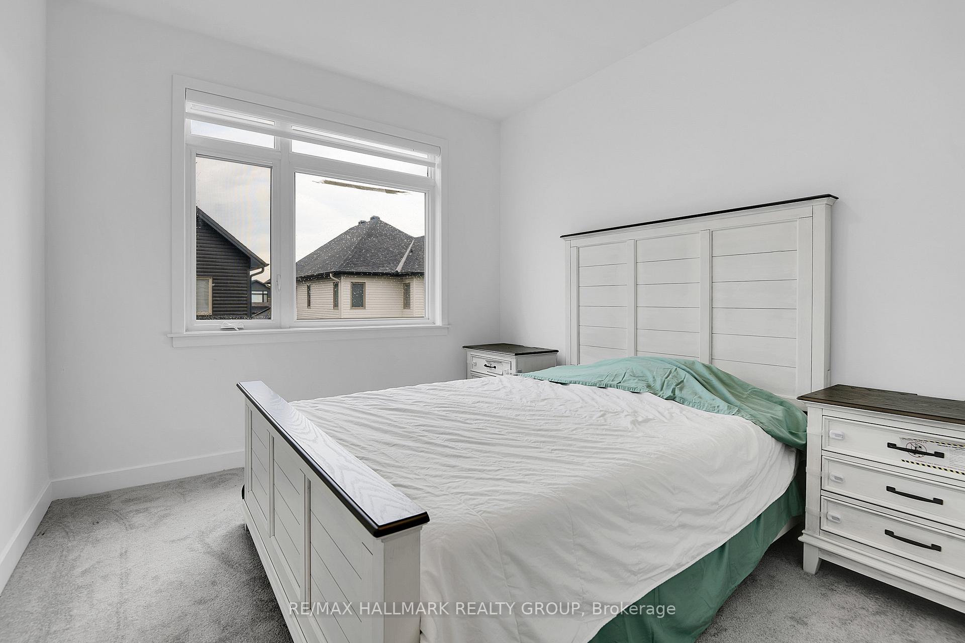 Photo 21 of 23 Peony Lane, Ottawa, Riverside South/Gloucester Glen — HOMEH