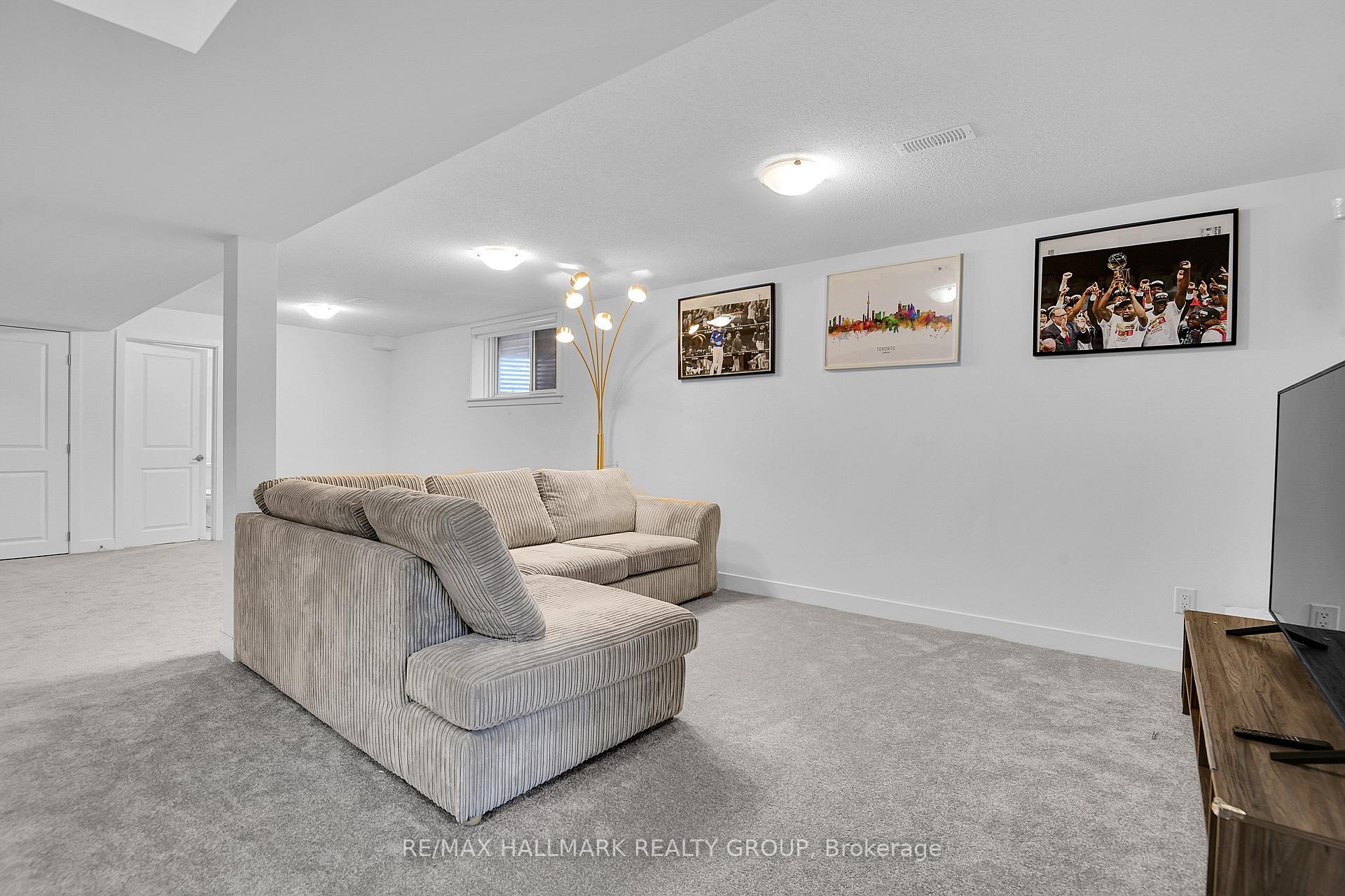 Photo 28 of 23 Peony Lane, Ottawa, Riverside South/Gloucester Glen — HOMEH