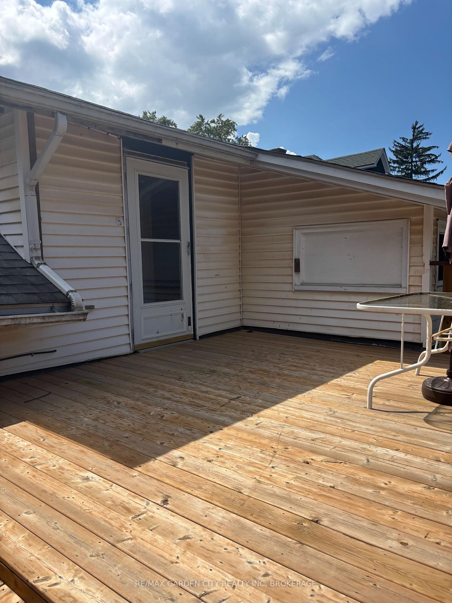 Photo 2 of Unit 3, 6165 Barker Street, Niagara Falls, Dorchester — HOMEH