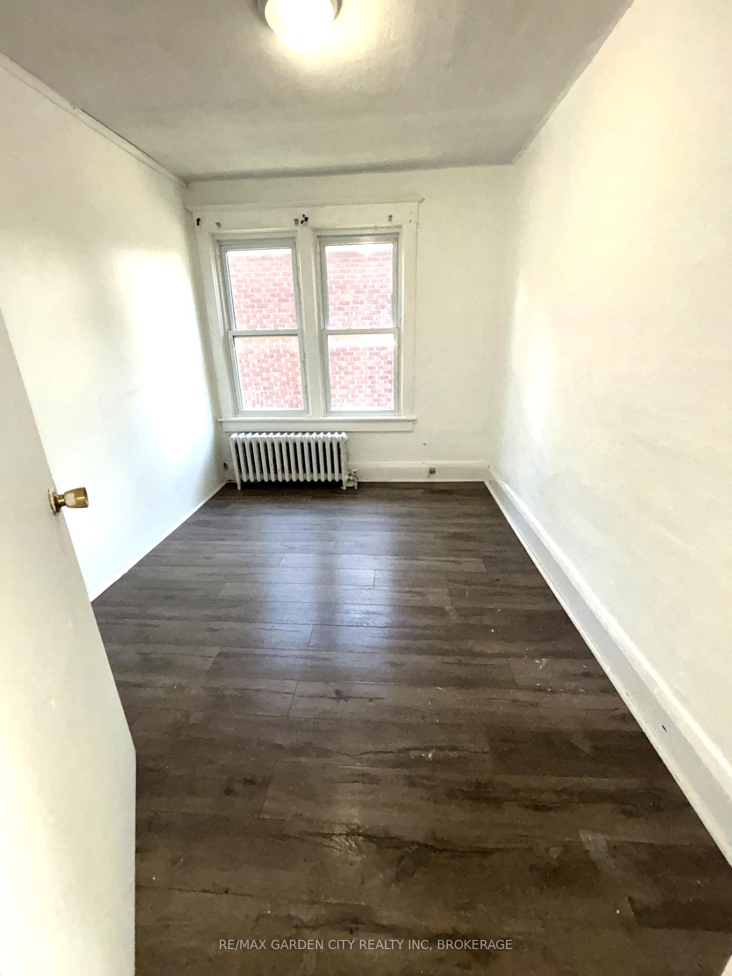 Photo 11 of Unit 3, 6165 Barker Street, Niagara Falls, Dorchester — HOMEH