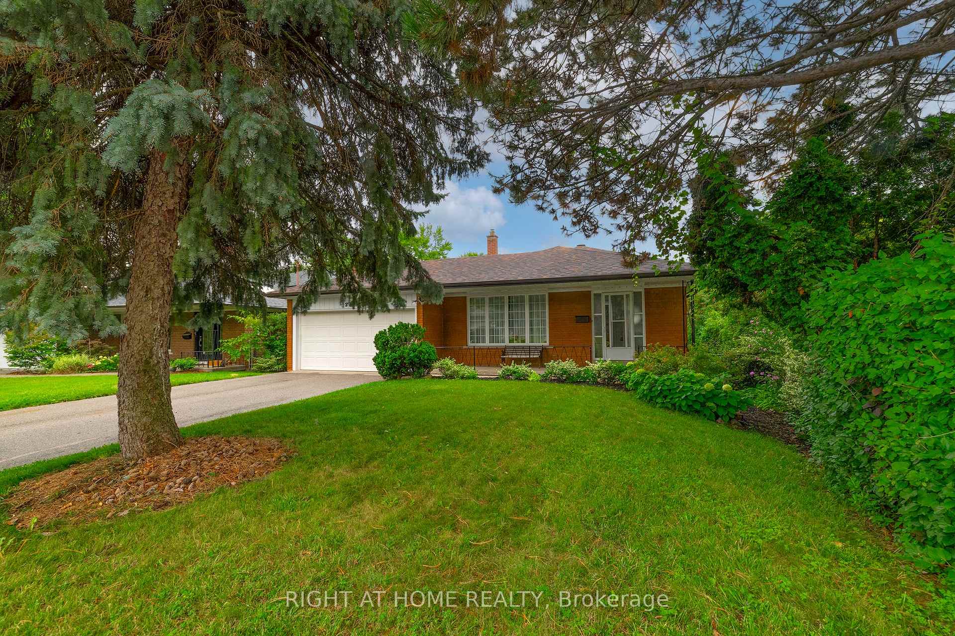 Photo 1 of 236 Shaughnessy Boulevard, North York, Don Valley Village — HOMEH