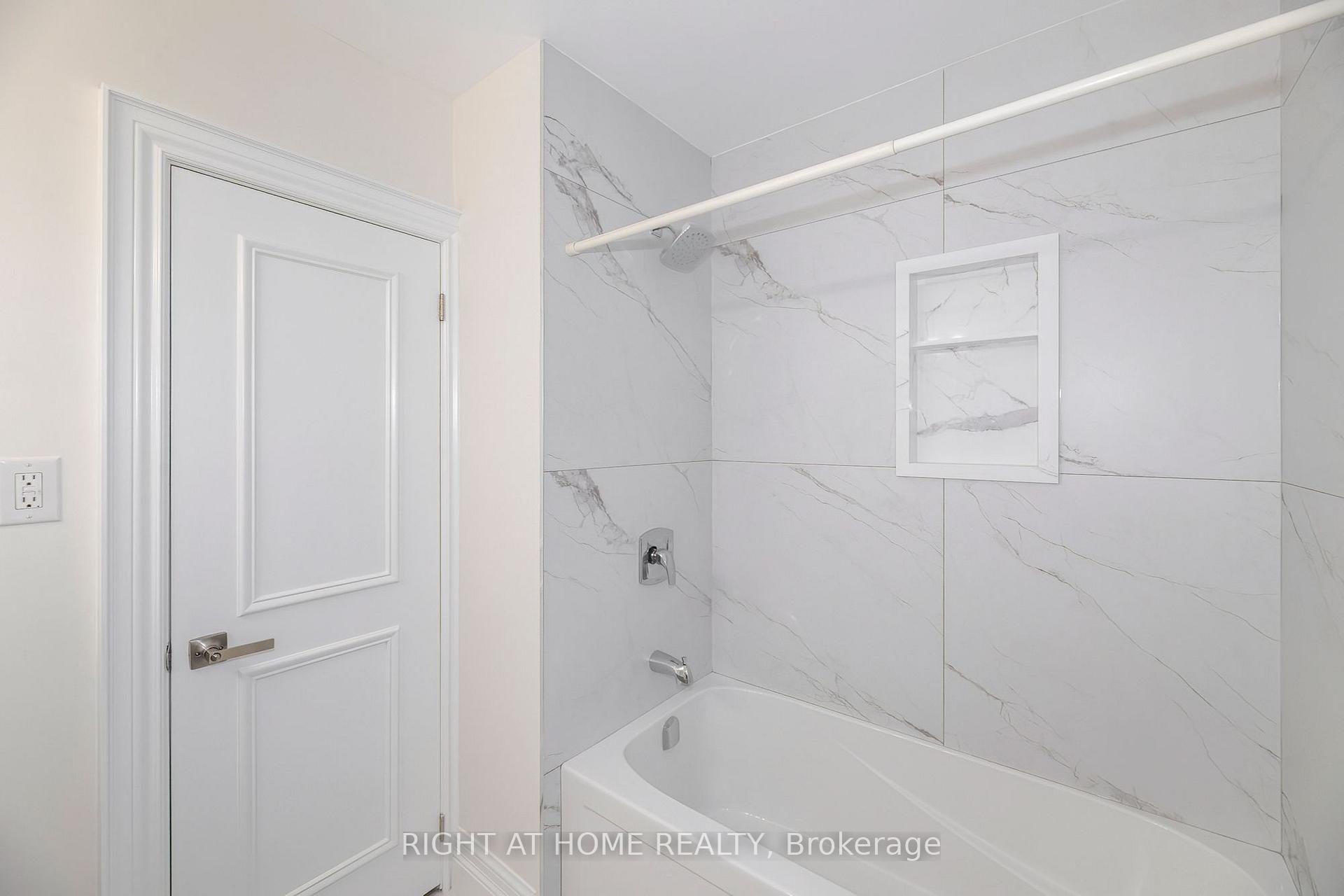 Photo 20 of 236 Shaughnessy Boulevard, North York, Don Valley Village — HOMEH