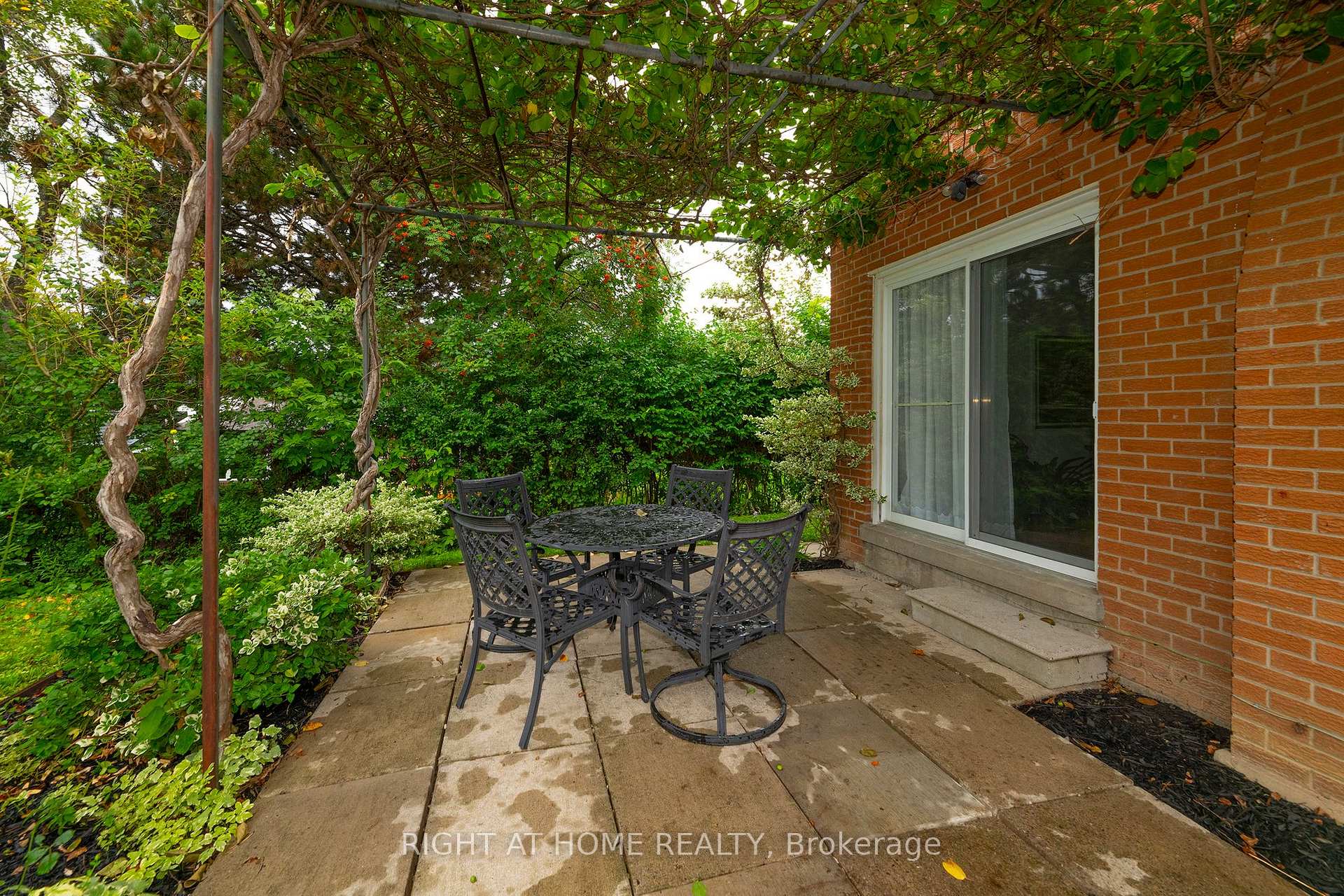 Photo 35 of 236 Shaughnessy Boulevard, North York, Don Valley Village — HOMEH