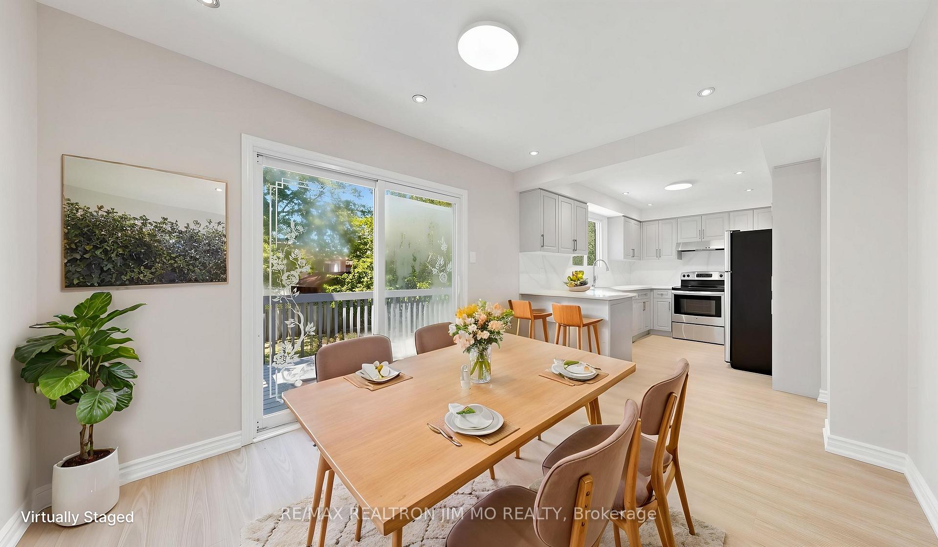 Photo 8 of 162 Biscayne Boulevard, Georgina, Keswick South — HOMEH