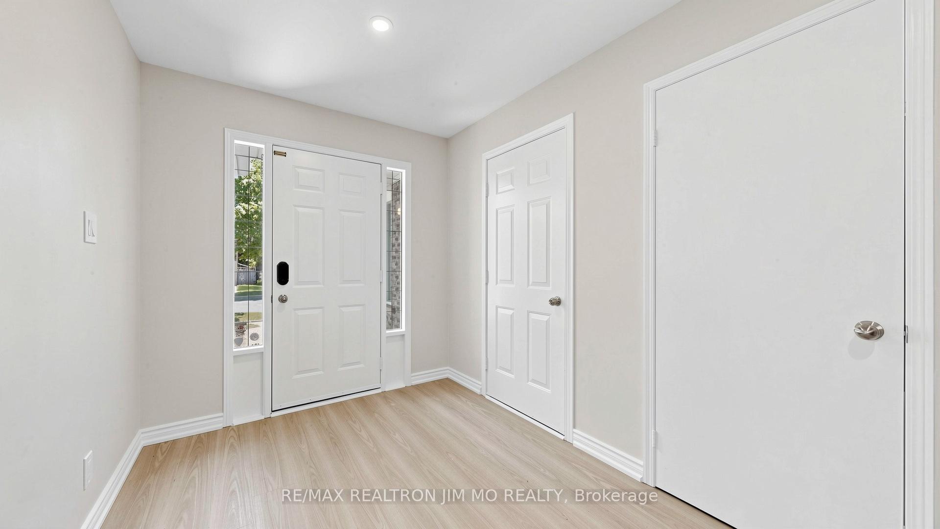 Photo 13 of 162 Biscayne Boulevard, Georgina, Keswick South — HOMEH