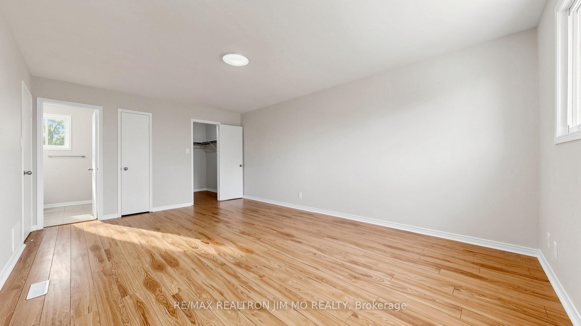 Photo 18 of 162 Biscayne Boulevard, Georgina, Keswick South — HOMEH