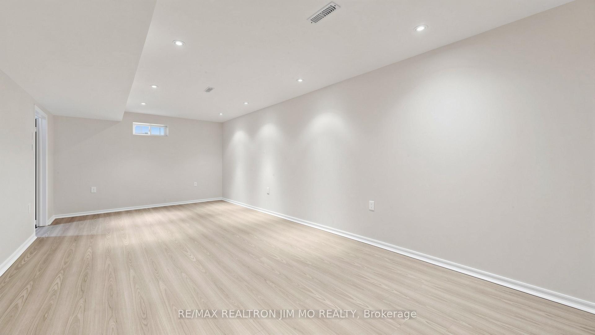 Photo 31 of 162 Biscayne Boulevard, Georgina, Keswick South — HOMEH