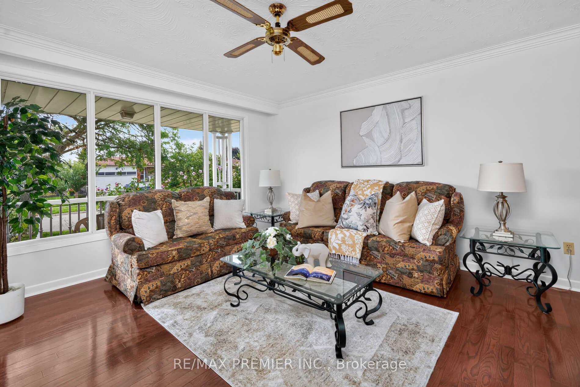 Photo 6 of 31 Corinthian Boulevard, Scarborough, L'Amoreaux — HOMEH