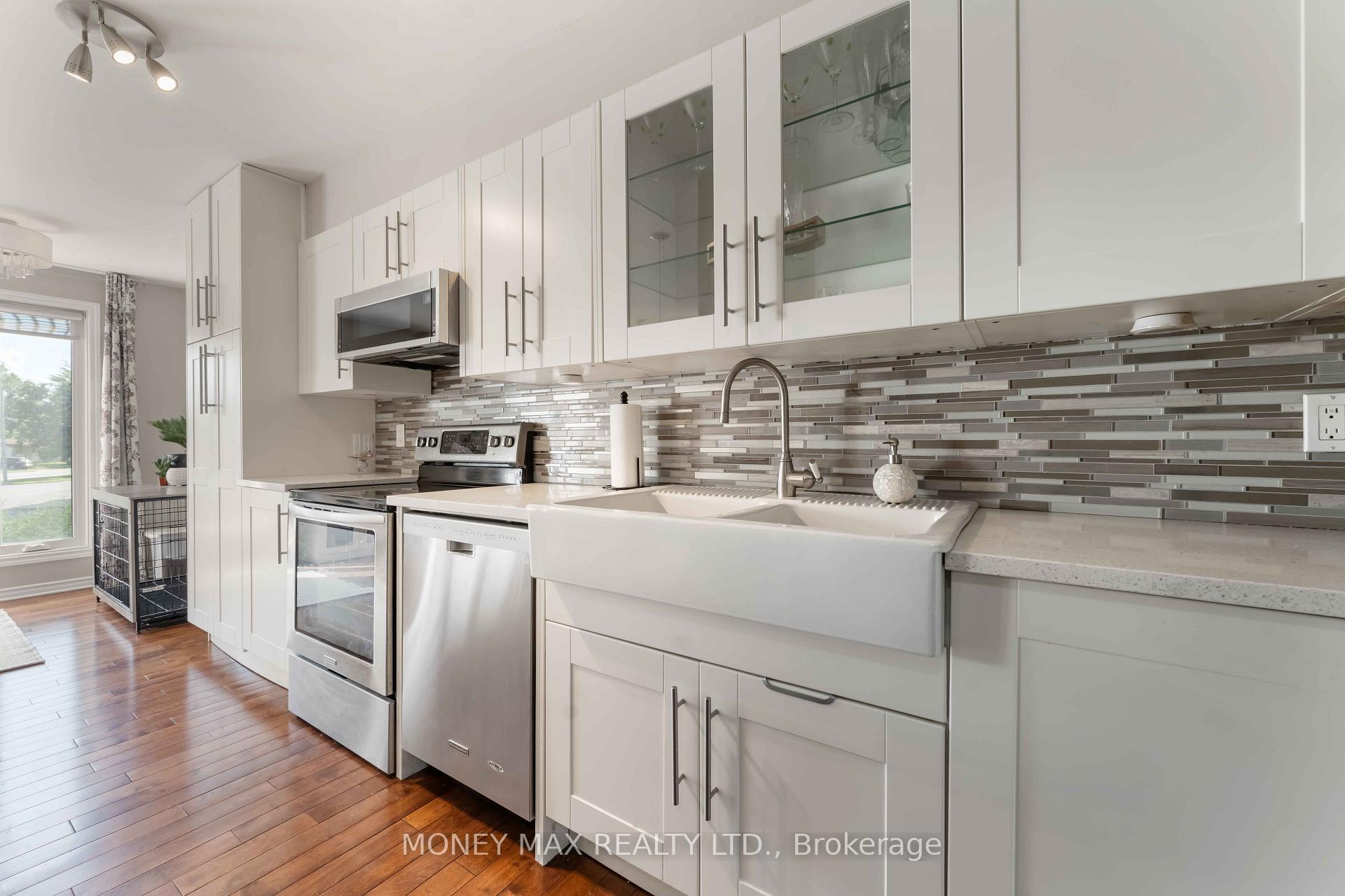 Photo 6 of Unit 4, 7 Forsyth Lane, Ottawa, Crystal Beach — HOMEH
