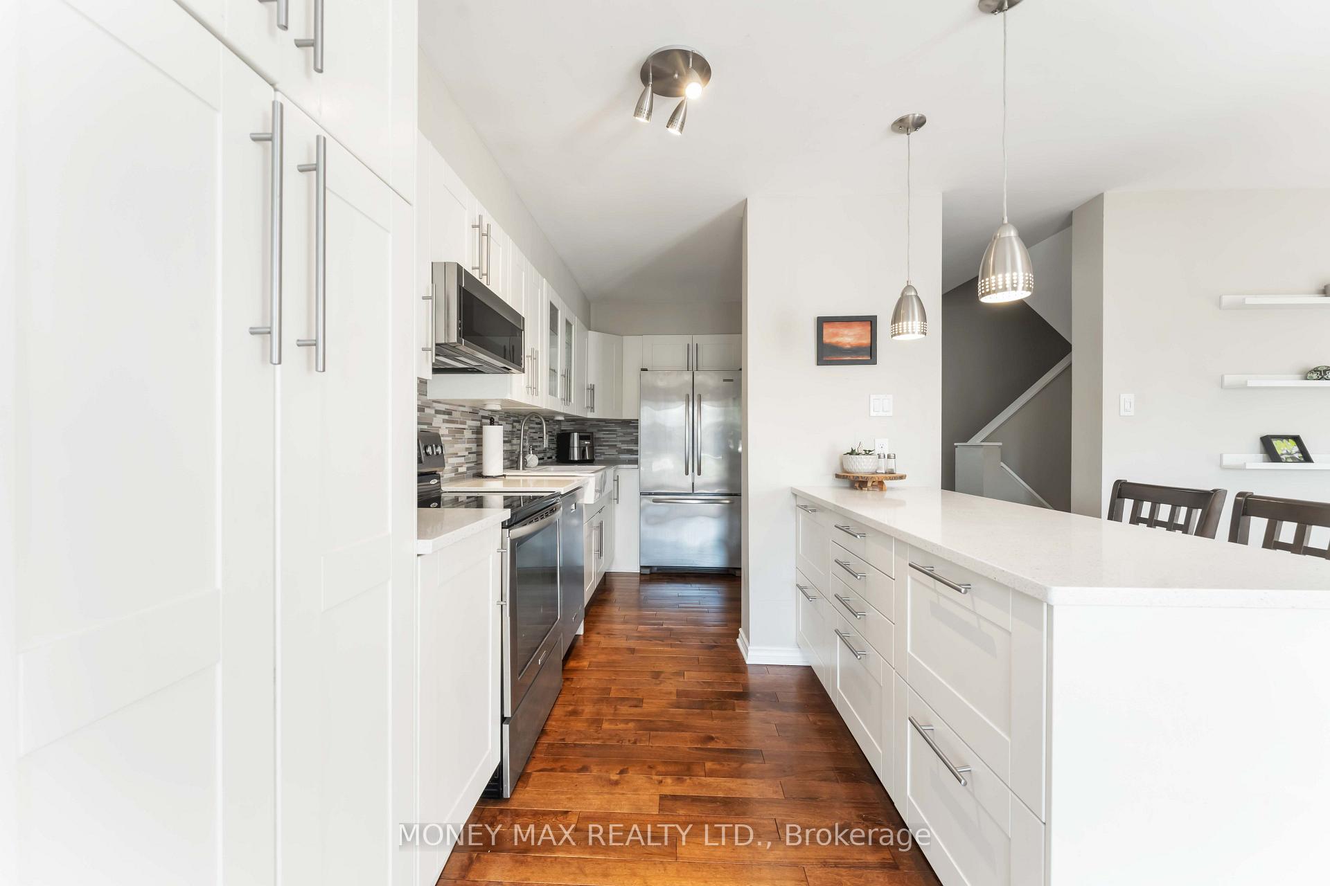 Photo 10 of Unit 4, 7 Forsyth Lane, Ottawa, Crystal Beach — HOMEH