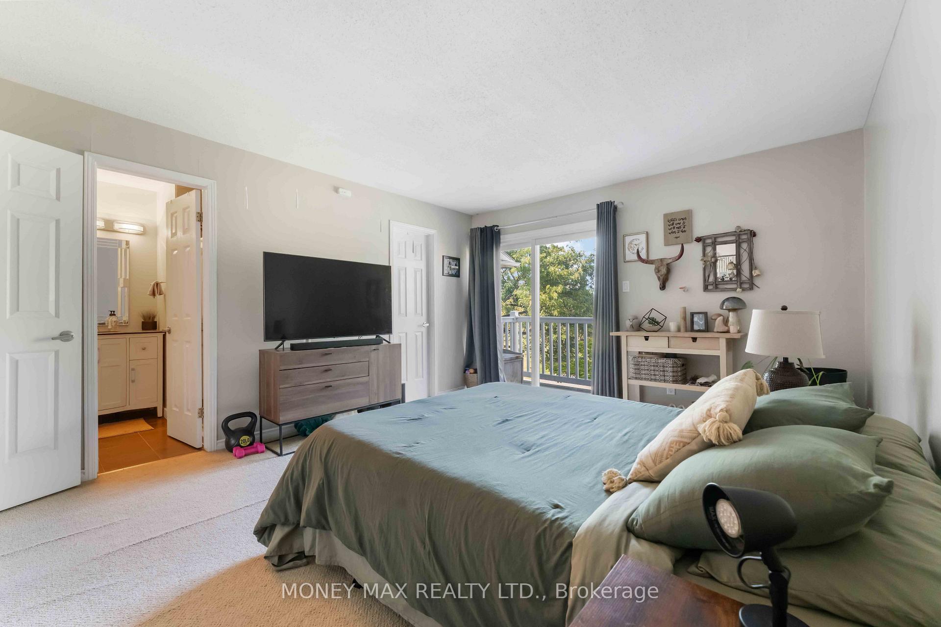 Photo 18 of Unit 4, 7 Forsyth Lane, Ottawa, Crystal Beach — HOMEH