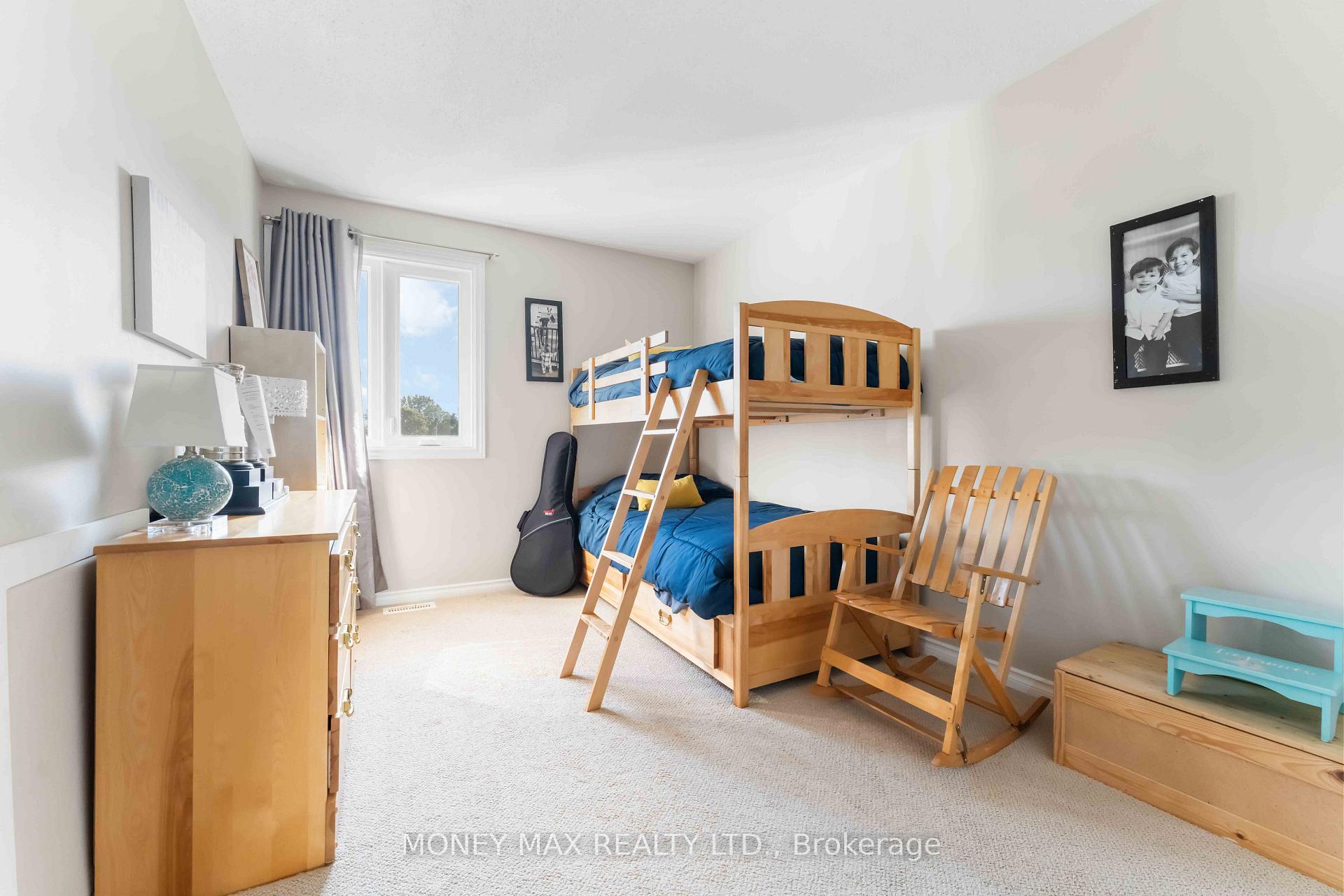 Photo 22 of Unit 4, 7 Forsyth Lane, Ottawa, Crystal Beach — HOMEH
