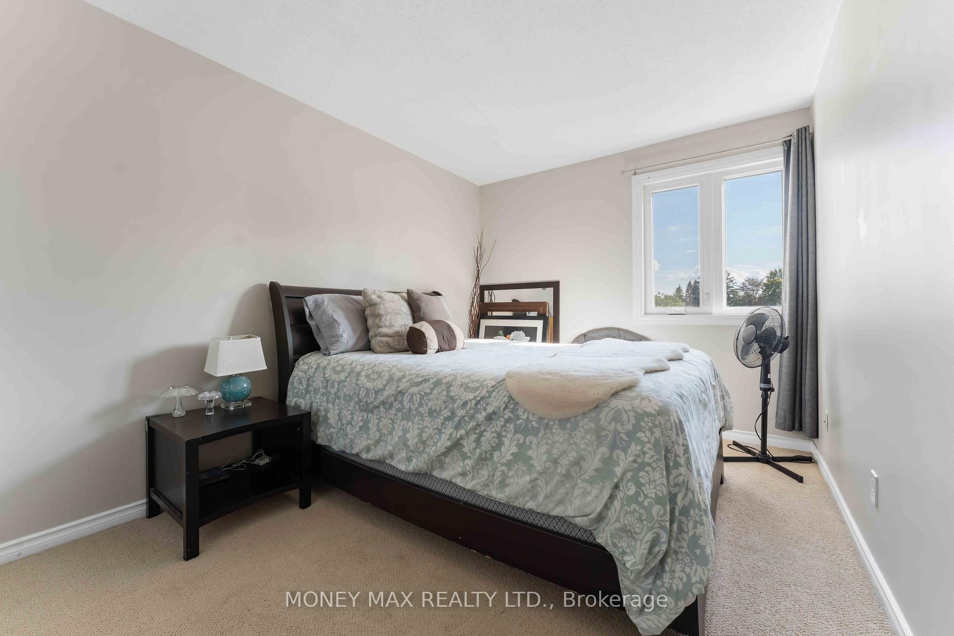 Photo 25 of Unit 4, 7 Forsyth Lane, Ottawa, Crystal Beach — HOMEH