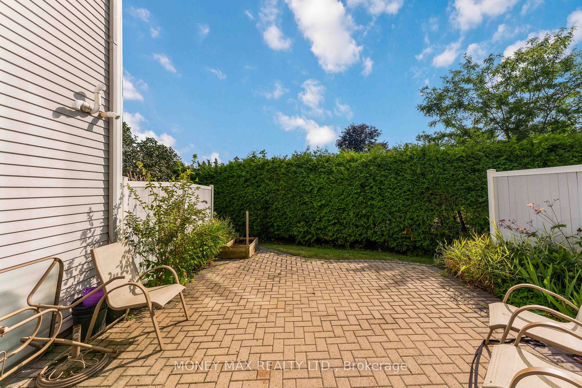Photo 31 of Unit 4, 7 Forsyth Lane, Ottawa, Crystal Beach — HOMEH