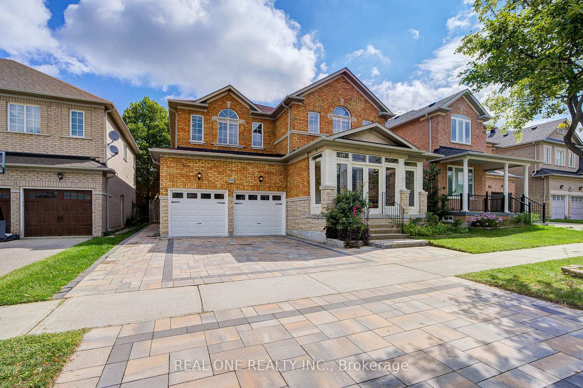 Photo 1 of 237 Ridgecrest Road, Markham, Berczy — HOMEH