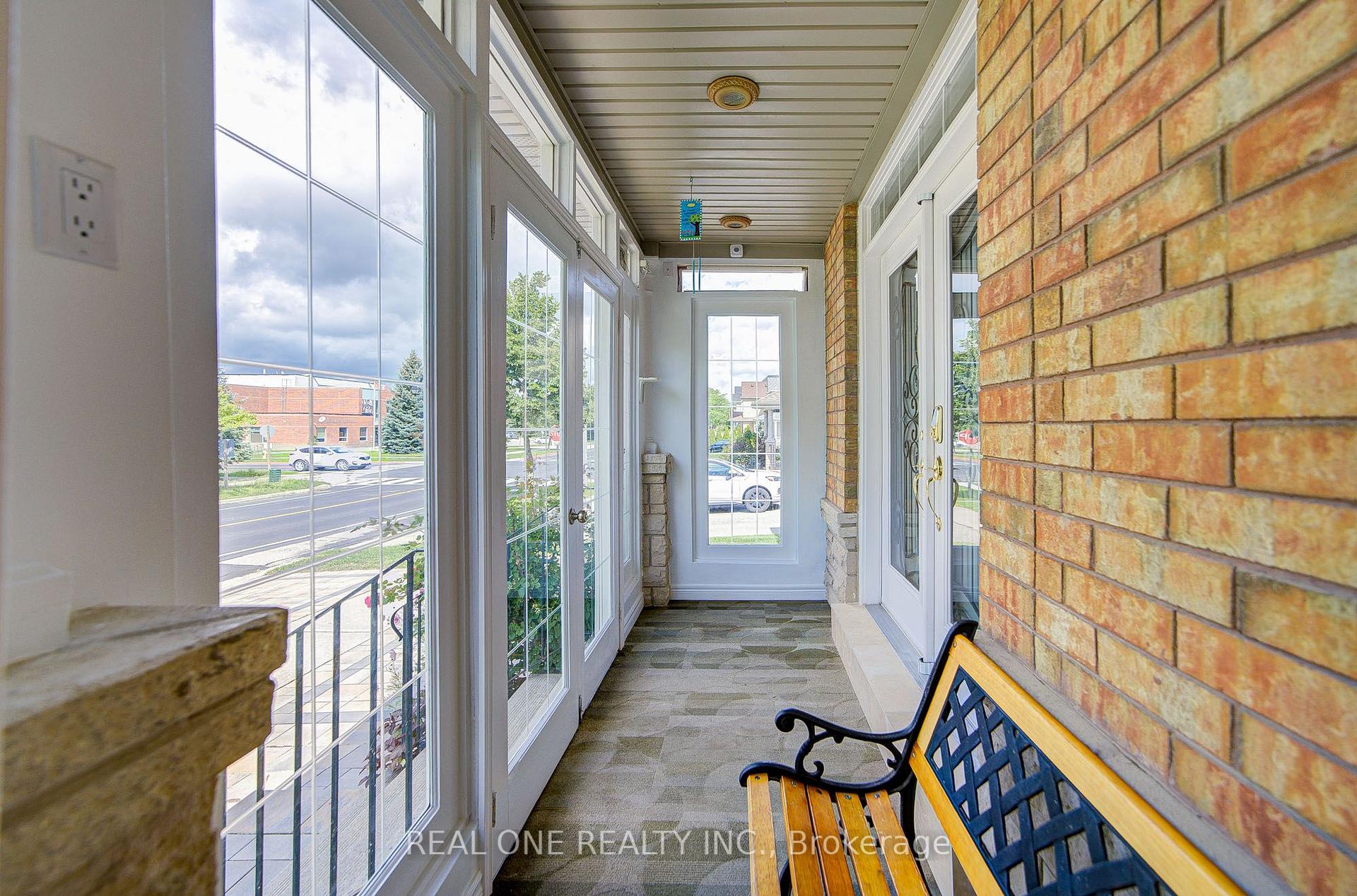 Photo 7 of 237 Ridgecrest Road, Markham, Berczy — HOMEH