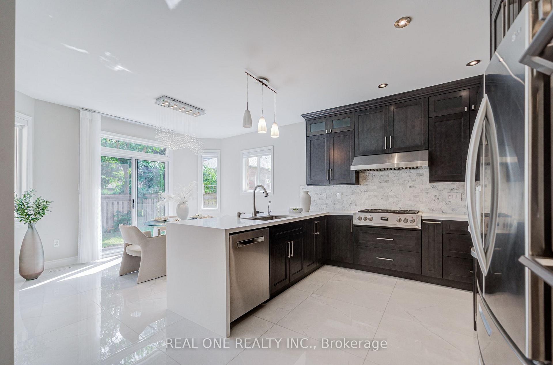 Photo 40 of 237 Ridgecrest Road, Markham, Berczy — HOMEH