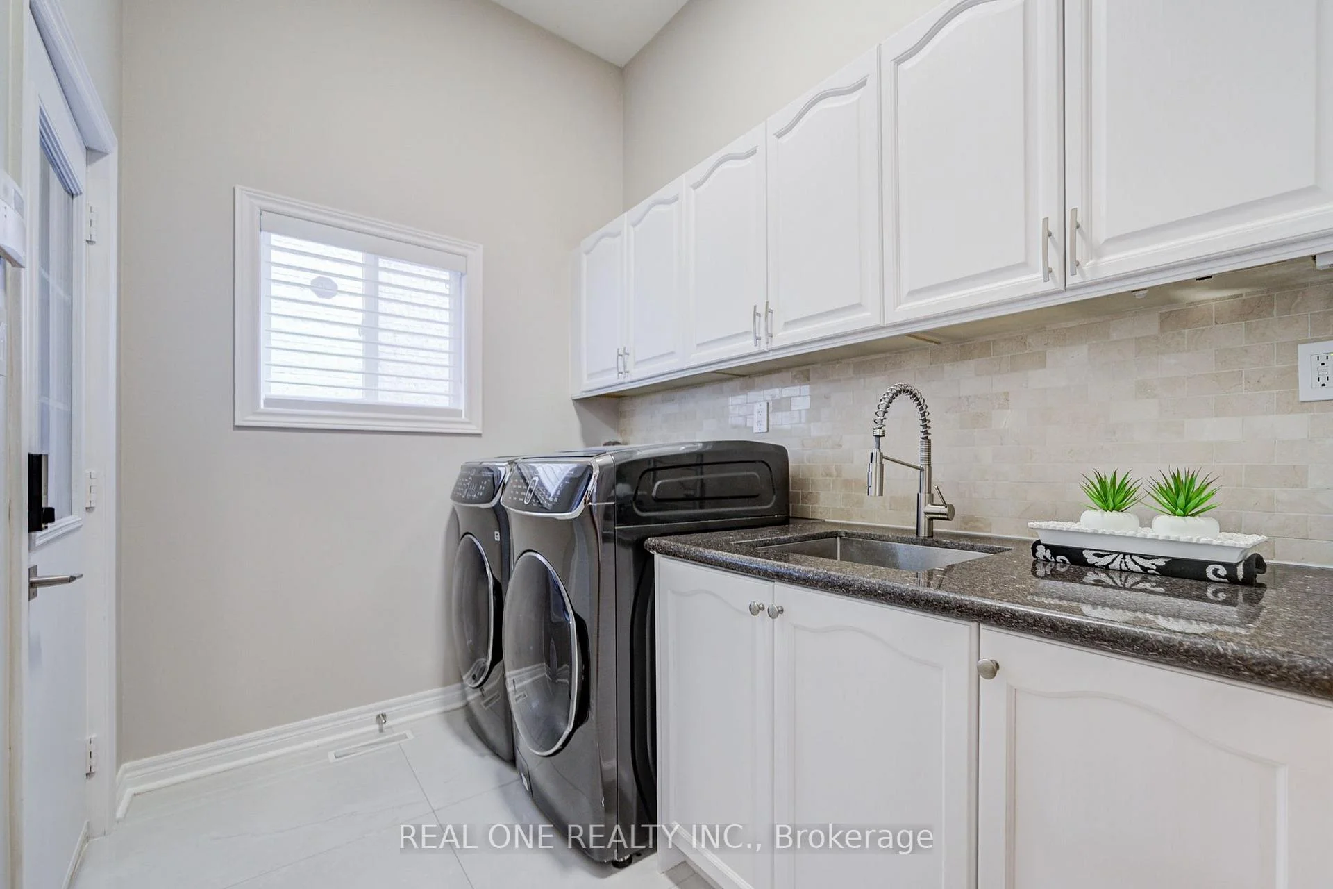 Photo 34 of 237 Ridgecrest Road, Markham, Berczy — HOMEH