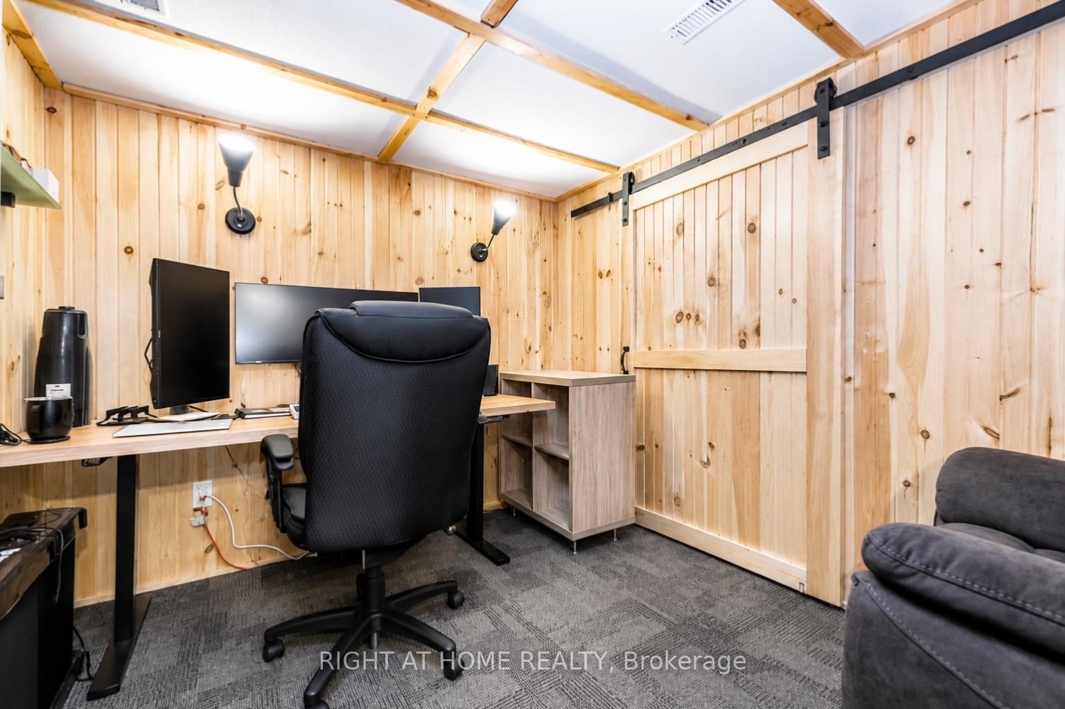 Photo 12 of 92 Pearcey Crescent, Barrie, West Bayfield — HOMEH