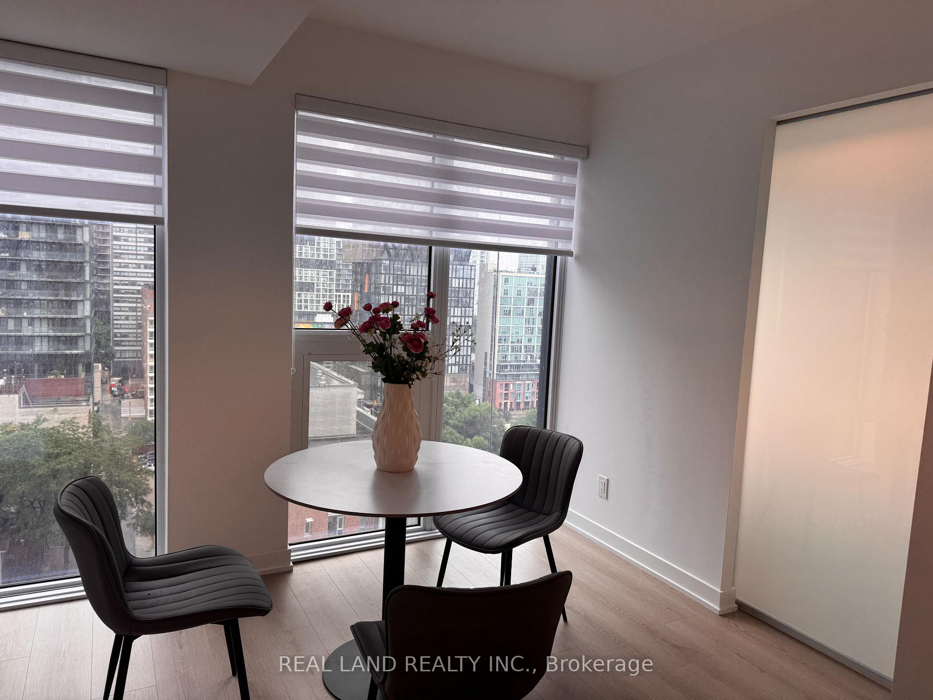 Photo 4 of Unit 1603, 100 Queen Street E, Toronto, Church-Yonge Corridor — HOMEH