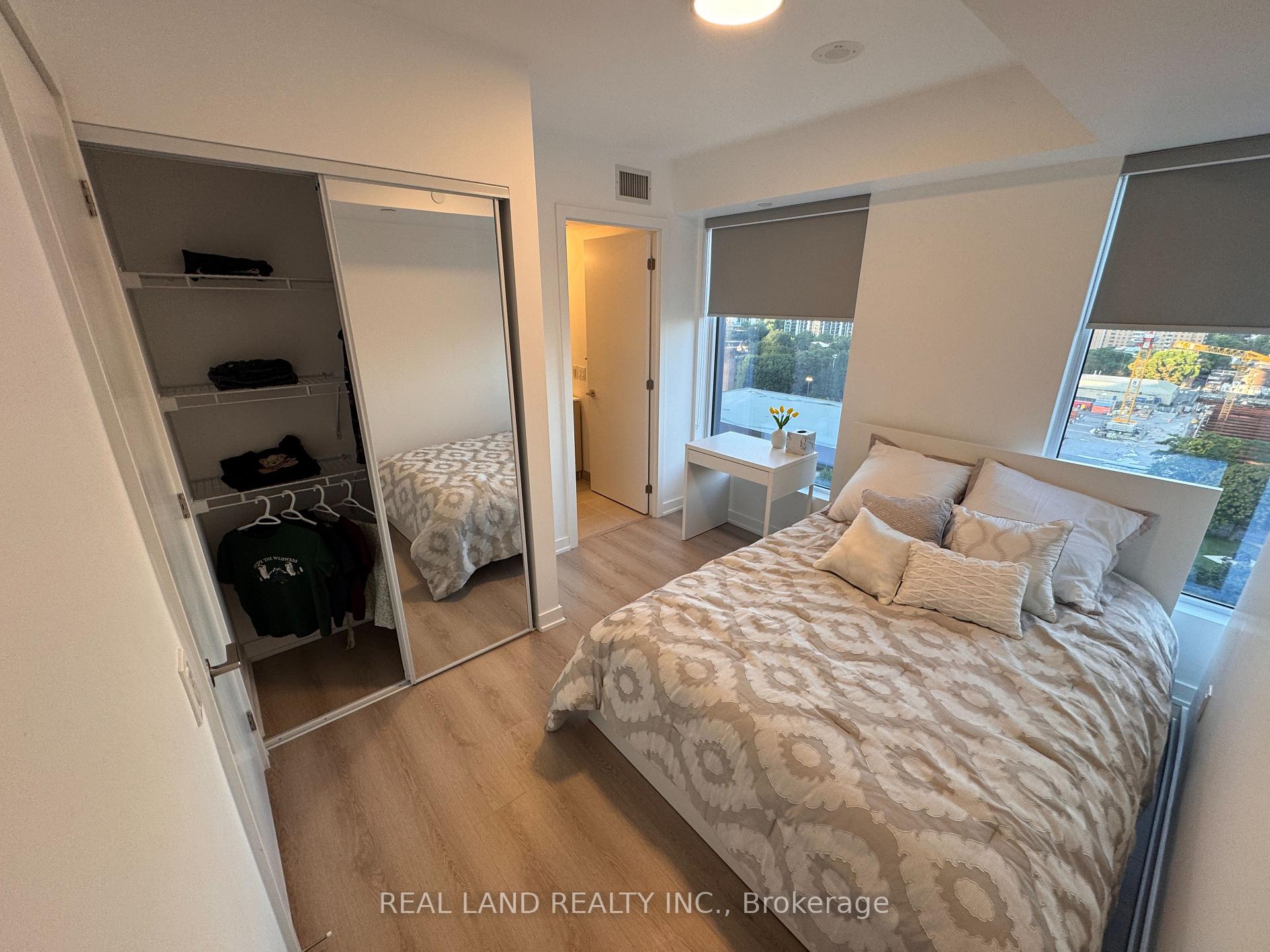 Photo 6 of Unit 1603, 100 Queen Street E, Toronto, Church-Yonge Corridor — HOMEH