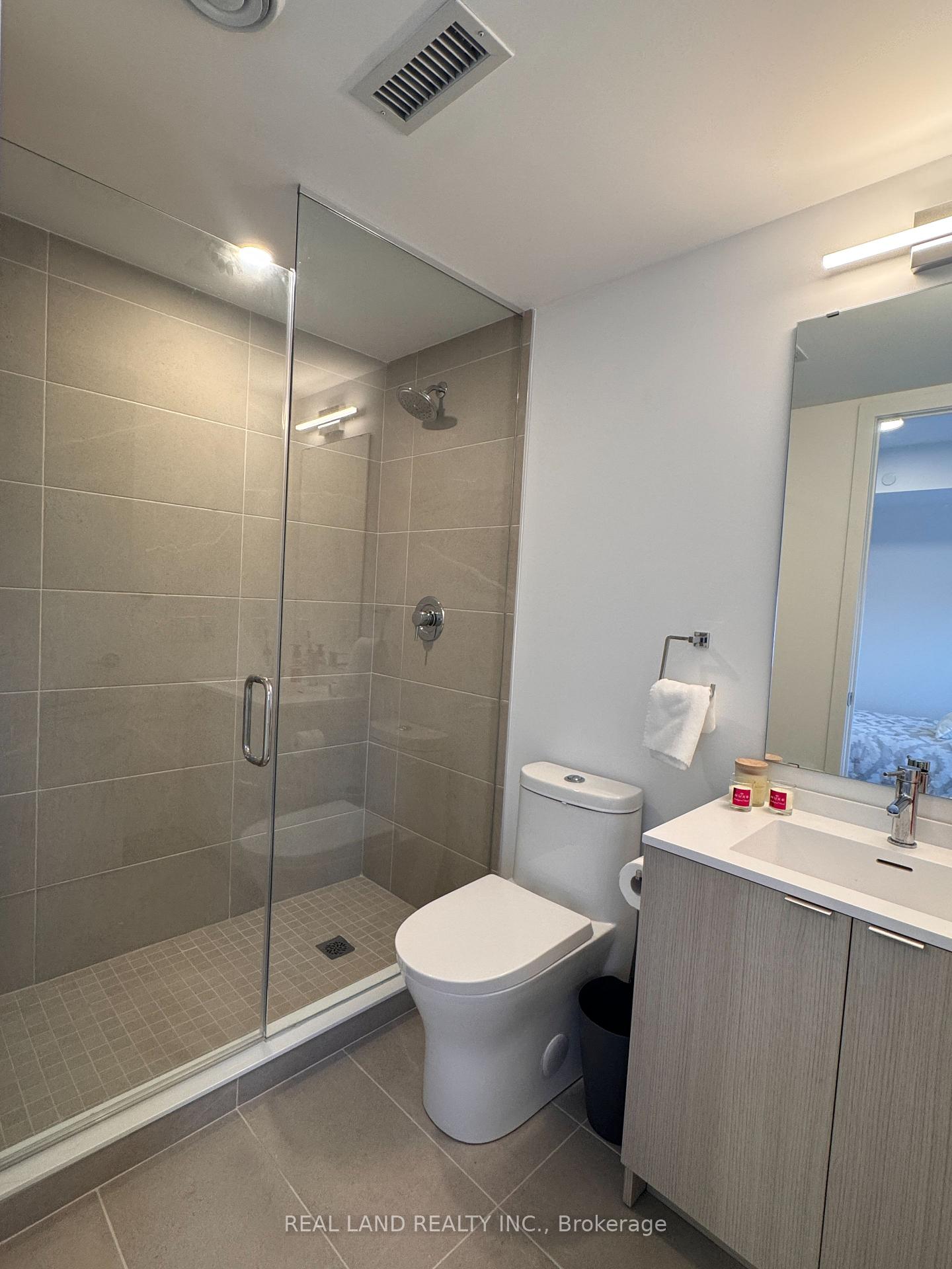 Photo 9 of Unit 1603, 100 Queen Street E, Toronto, Church-Yonge Corridor — HOMEH