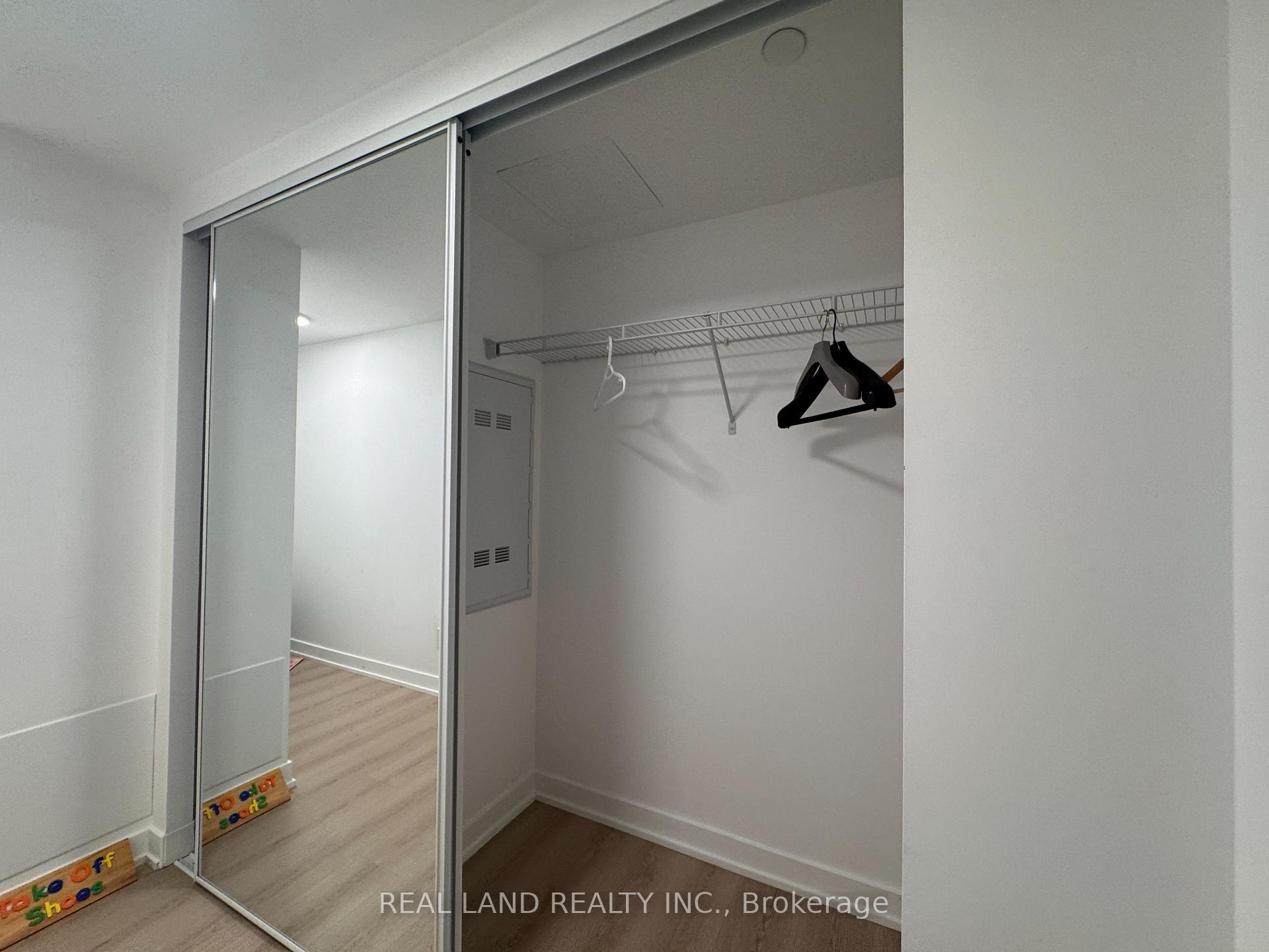 Photo 14 of Unit 1603, 100 Queen Street E, Toronto, Church-Yonge Corridor — HOMEH