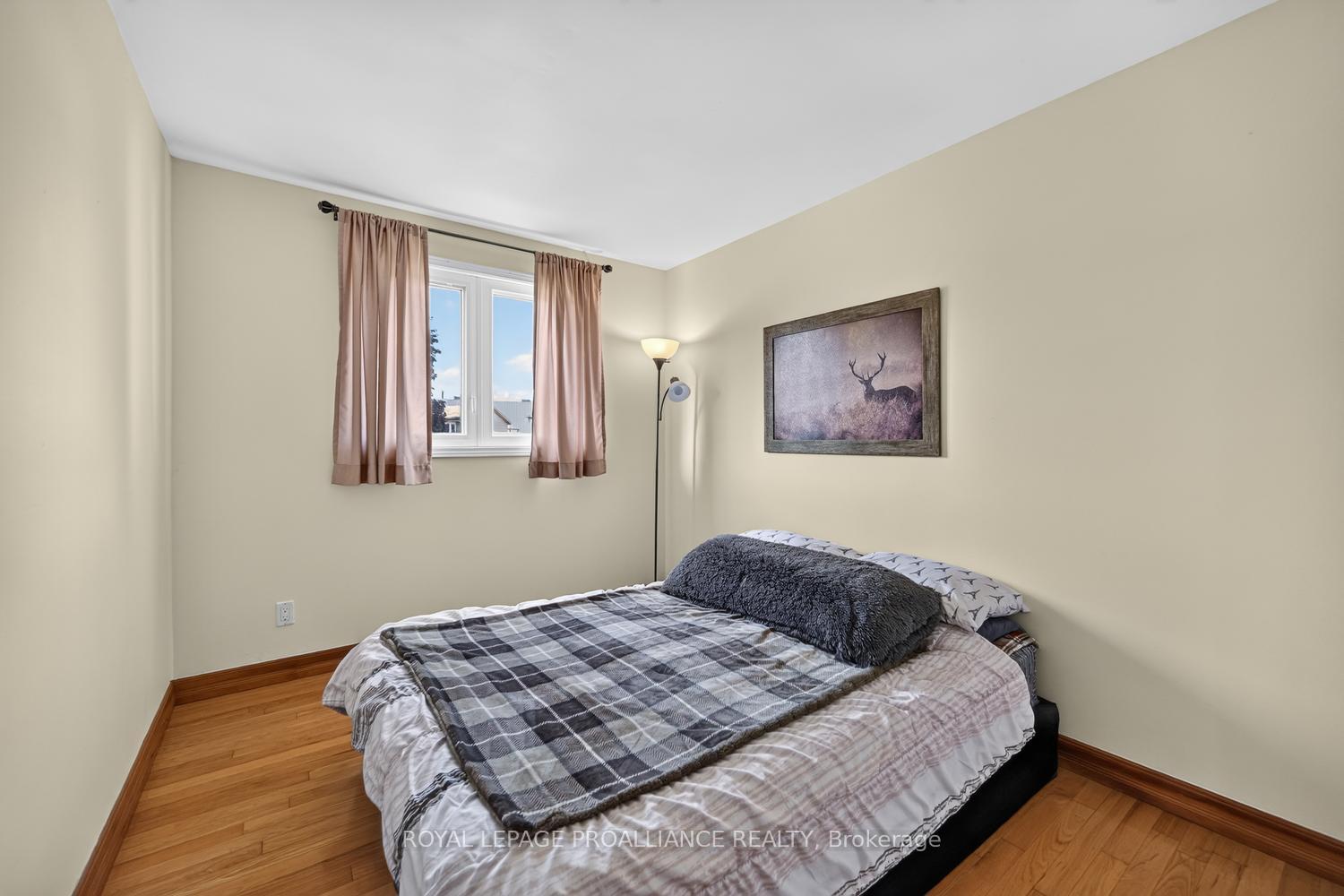 Photo 15 of 1305 Brockmount Place, Brockville, Brockville — HOMEH