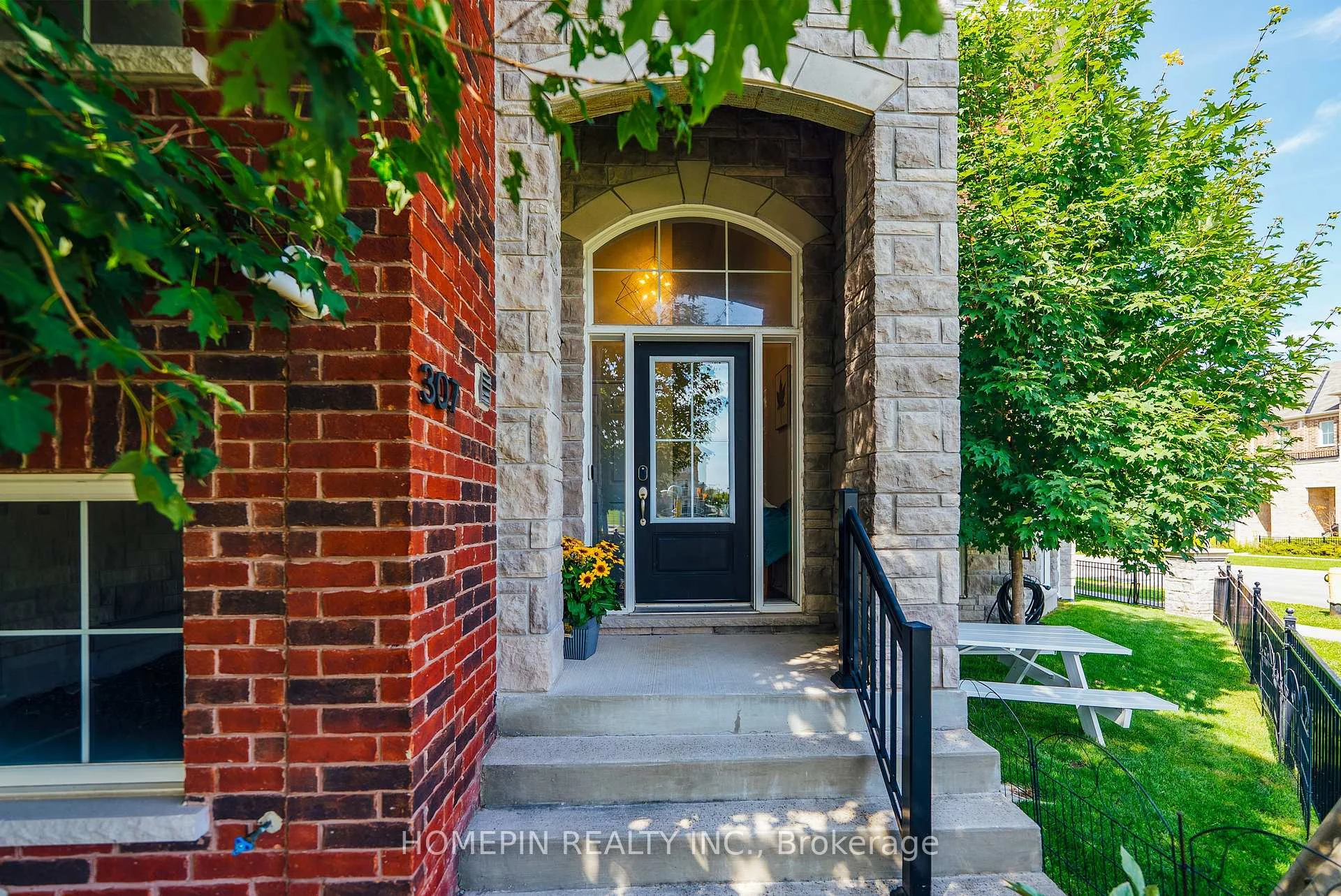 Photo 1 of 307 Dundas Way, Markham, Greensborough — HOMEH