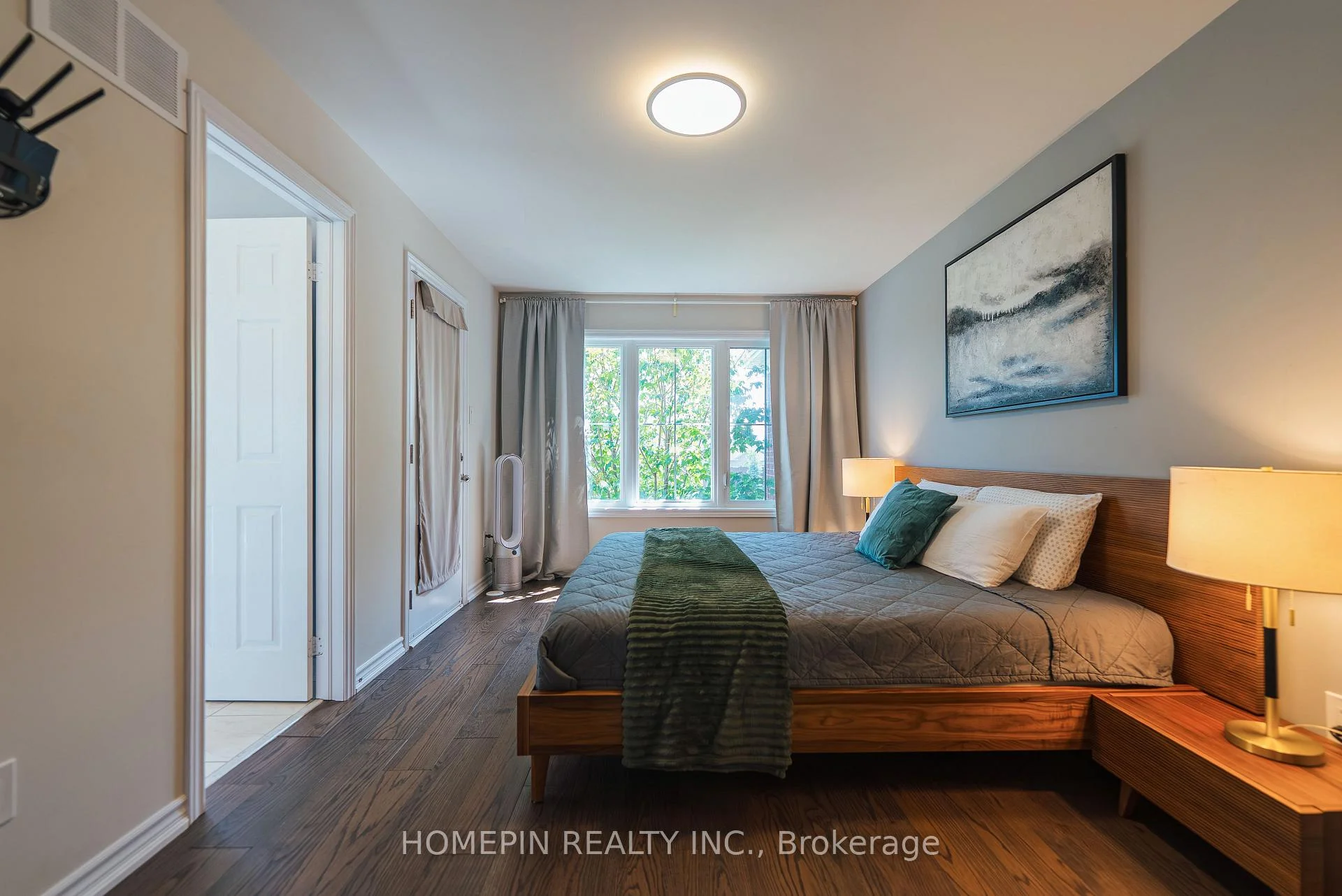 Photo 16 of 307 Dundas Way, Markham, Greensborough — HOMEH