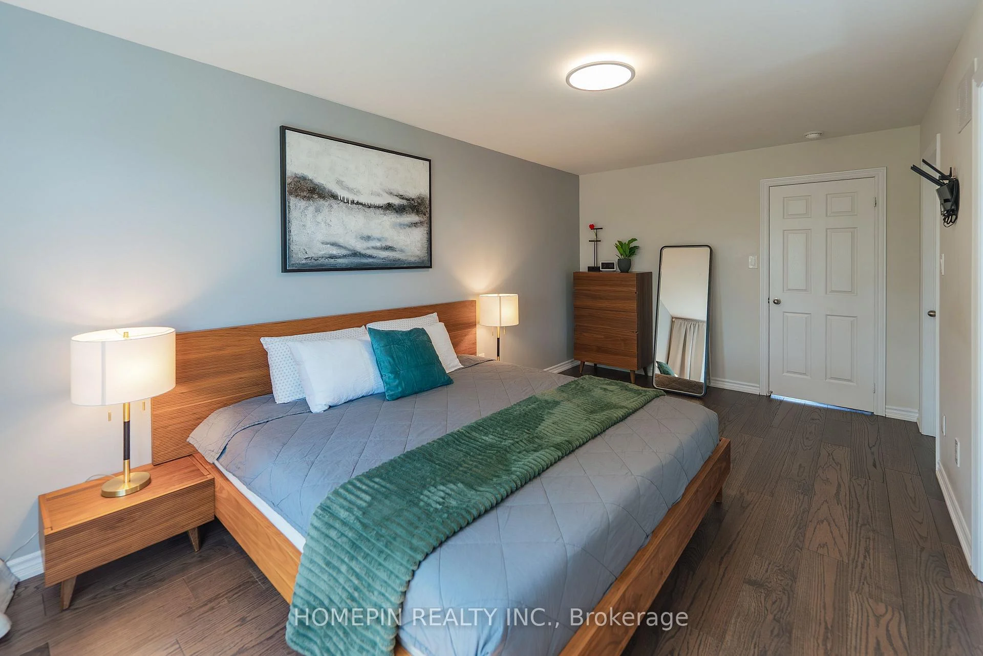 Photo 18 of 307 Dundas Way, Markham, Greensborough — HOMEH