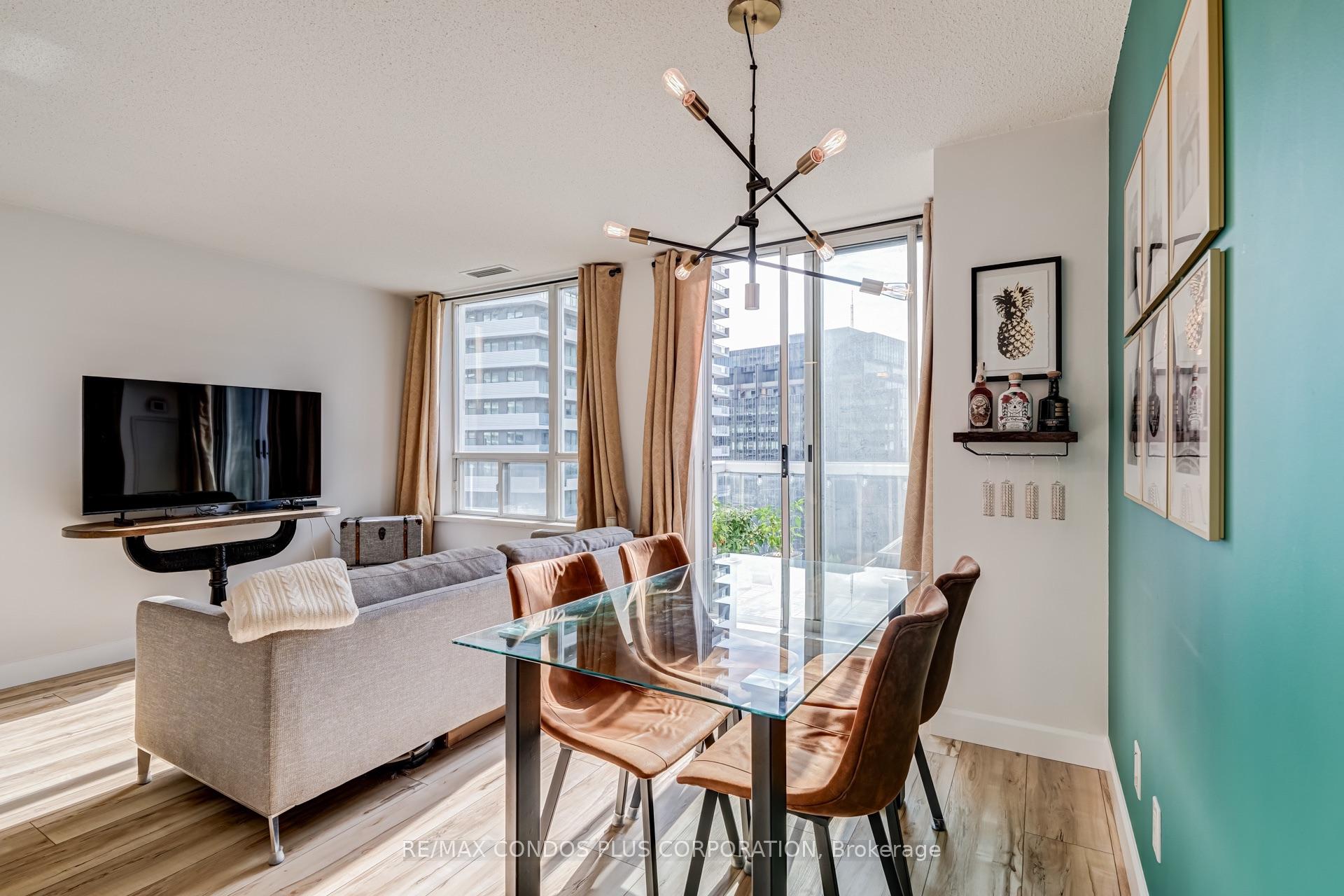 Photo 11 of Unit 1901, 43 Eglinton Avenue E, Toronto, Mount Pleasant West — HOMEH